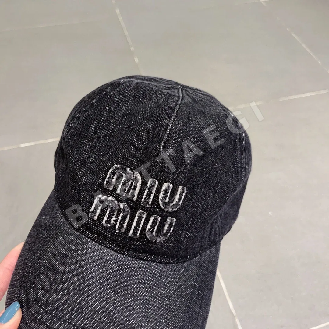 미우미우 모자 81081 Miu Miu Cap 상세 이미지 4