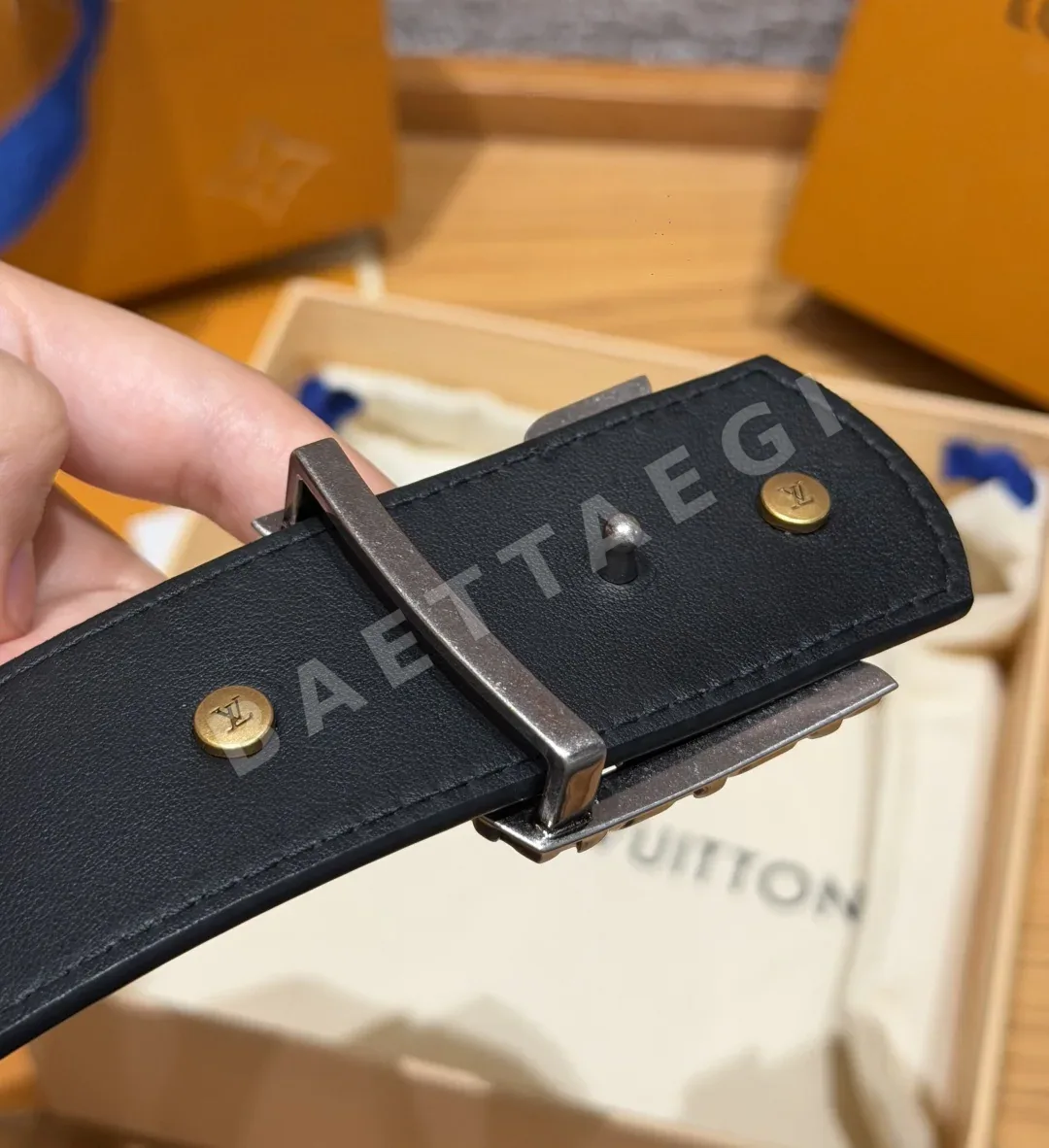 루이비통 LV 이니셜 40mm 모노그램 스터드 벨트 상세 이미지 4