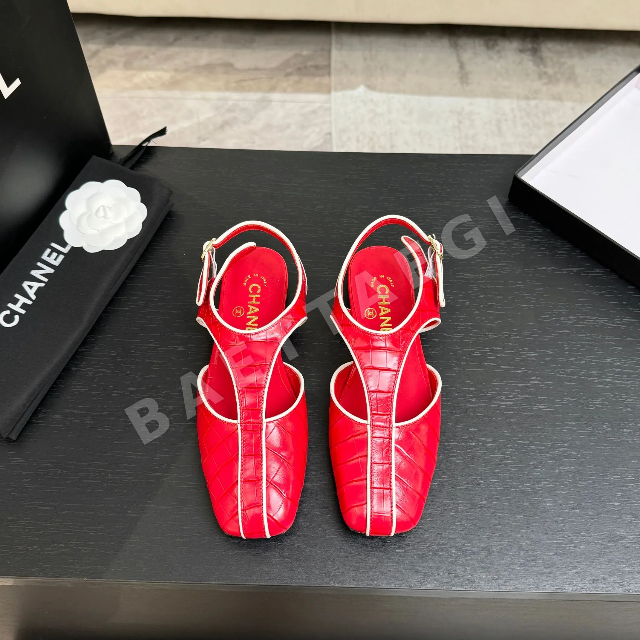 샤넬 26C 더블 C 다이아몬드 패턴 플랫 슈즈 98449