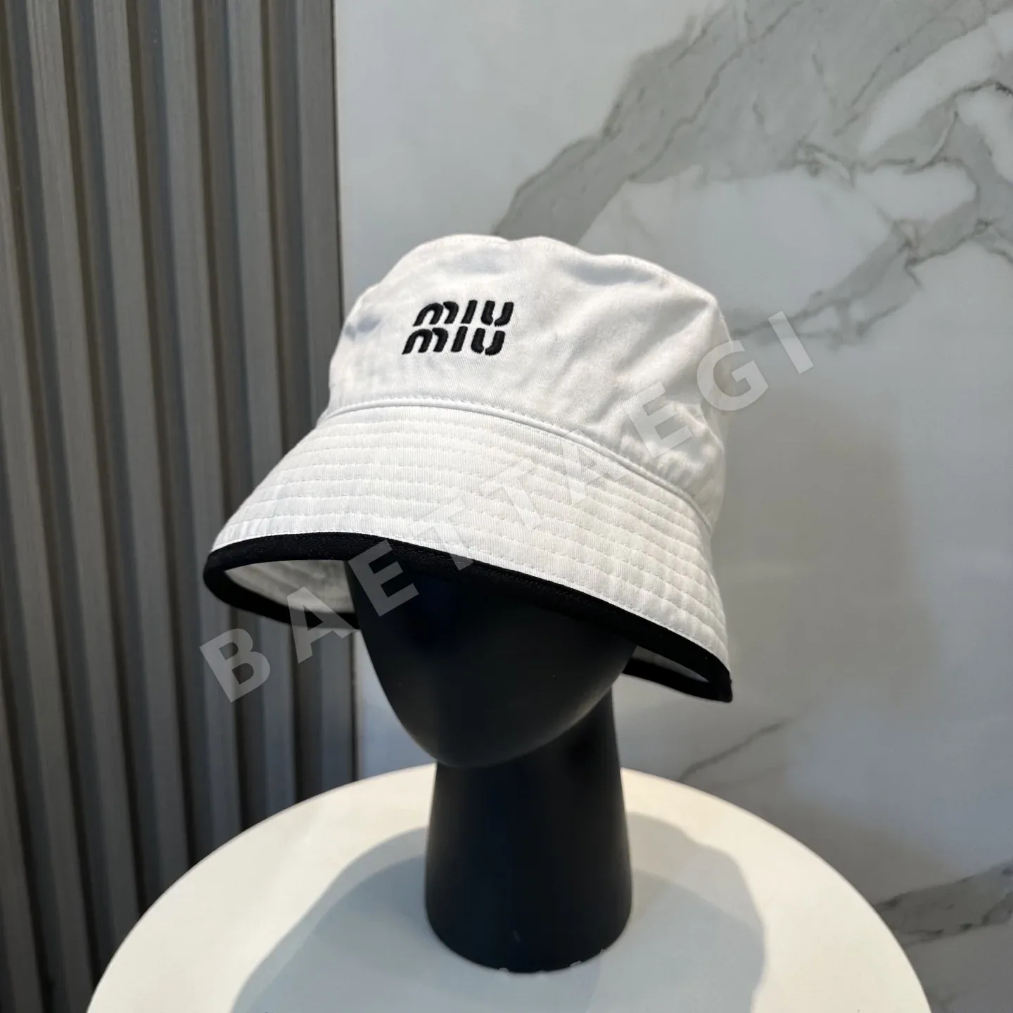 미우미우 자수 버킷햇 모자 118919