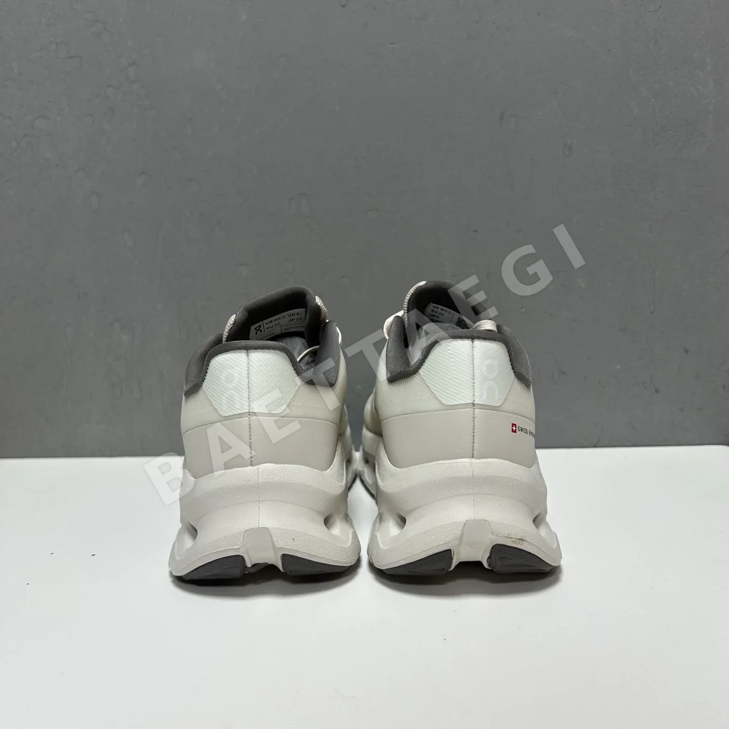 ON 신발 157689 Sneakers 상세 이미지 2