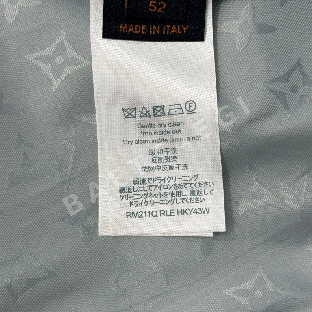 루이비통 LV 양면 로고 프린트 집업 자켓 상세 이미지 9