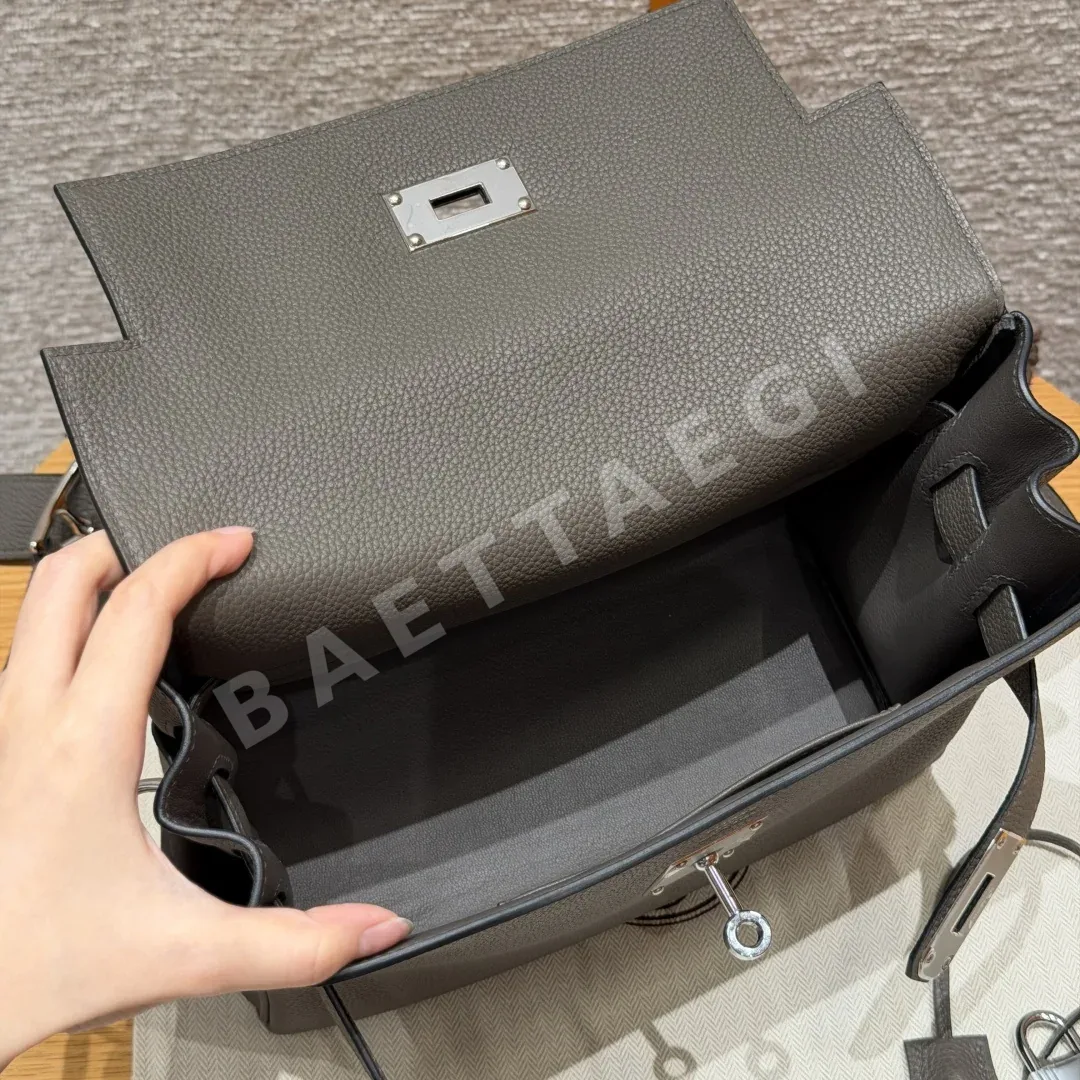 에르메스 켈리 메신저 가방 상세 이미지 6