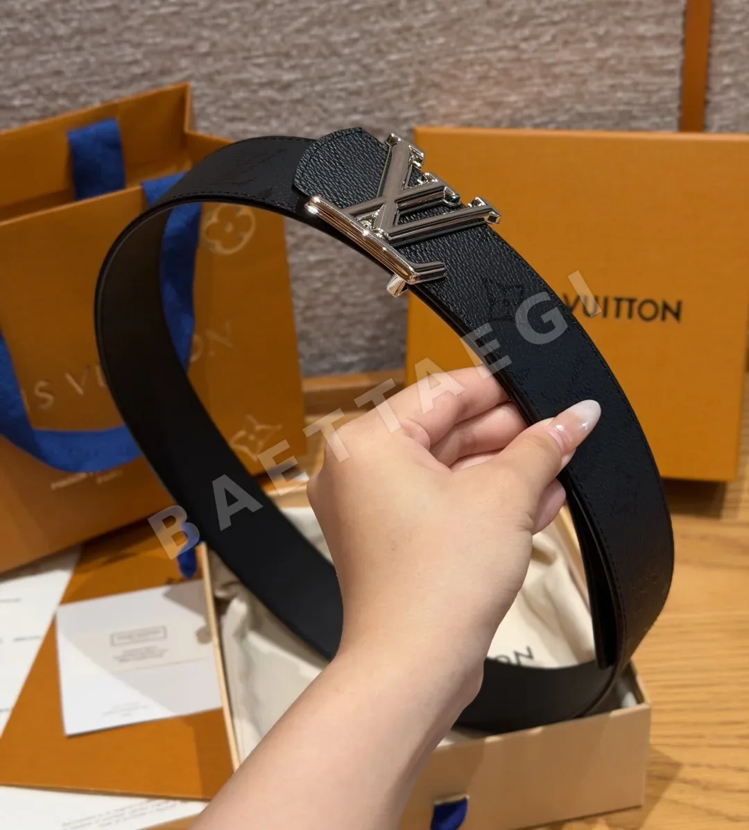 루이비통 디멘션 40mm 리버시블 벨트 상세 이미지 4