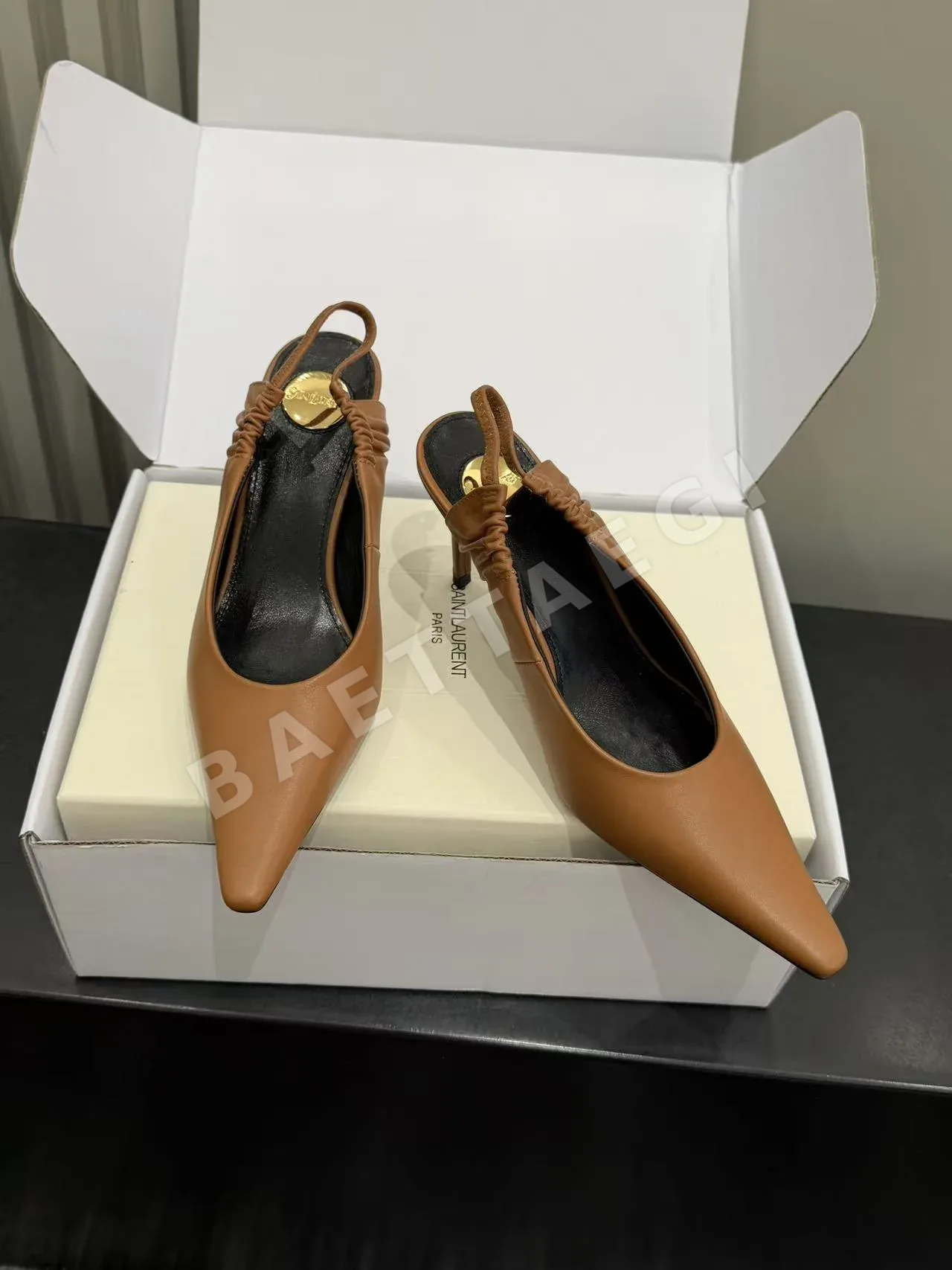 생로랑 YSL 스퀘어 토 오픈 백 샌들 상세 이미지 5