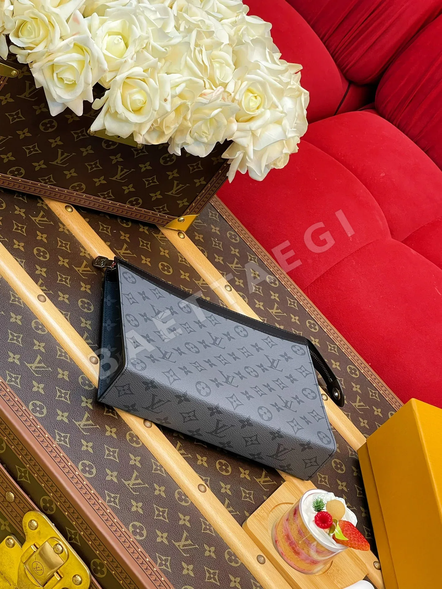 루이비통 포셰트 보야주 미디엄 클러치백 M69535 상세 이미지 6