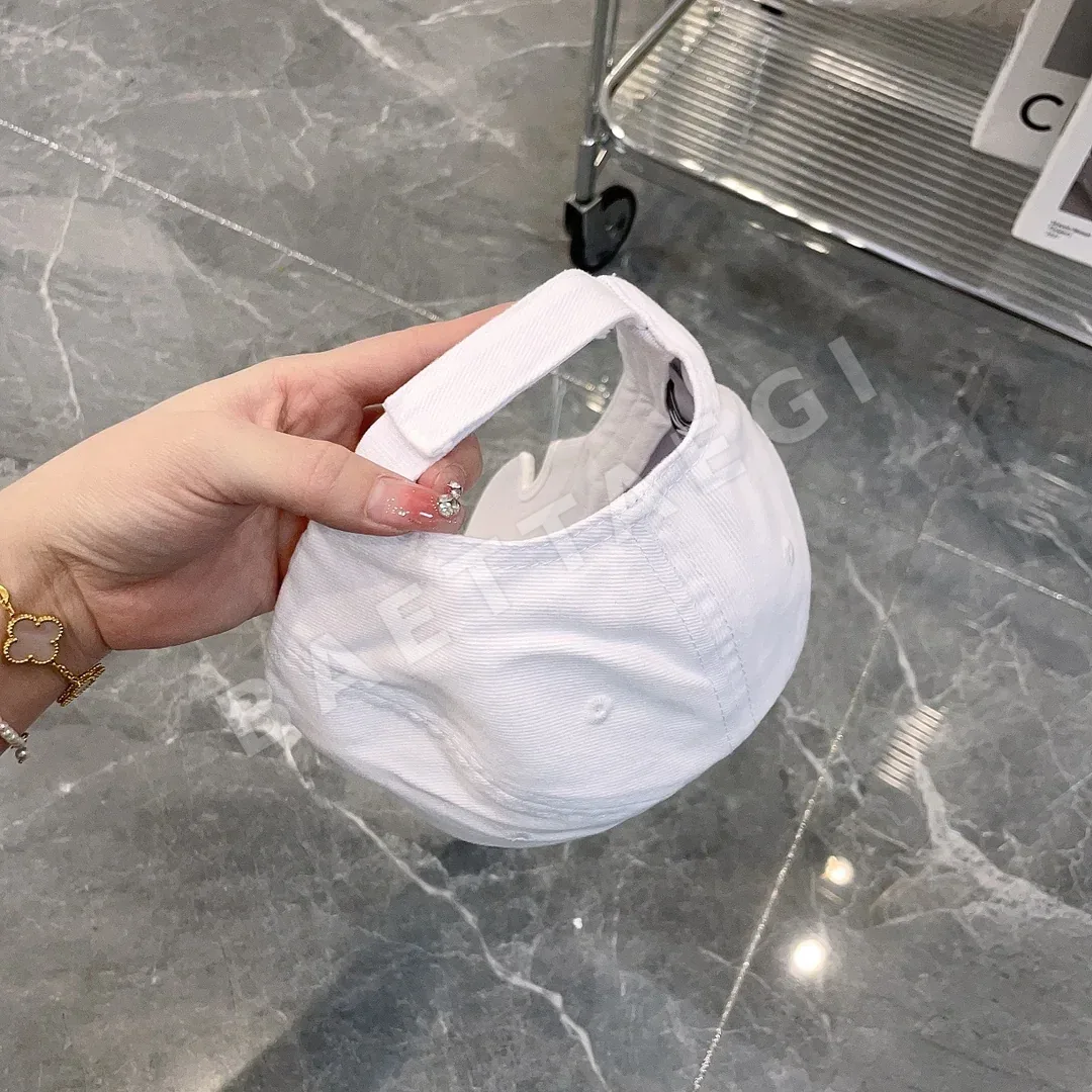 발렌시아가 코튼 자수 베이스볼 모자 상세 이미지 6