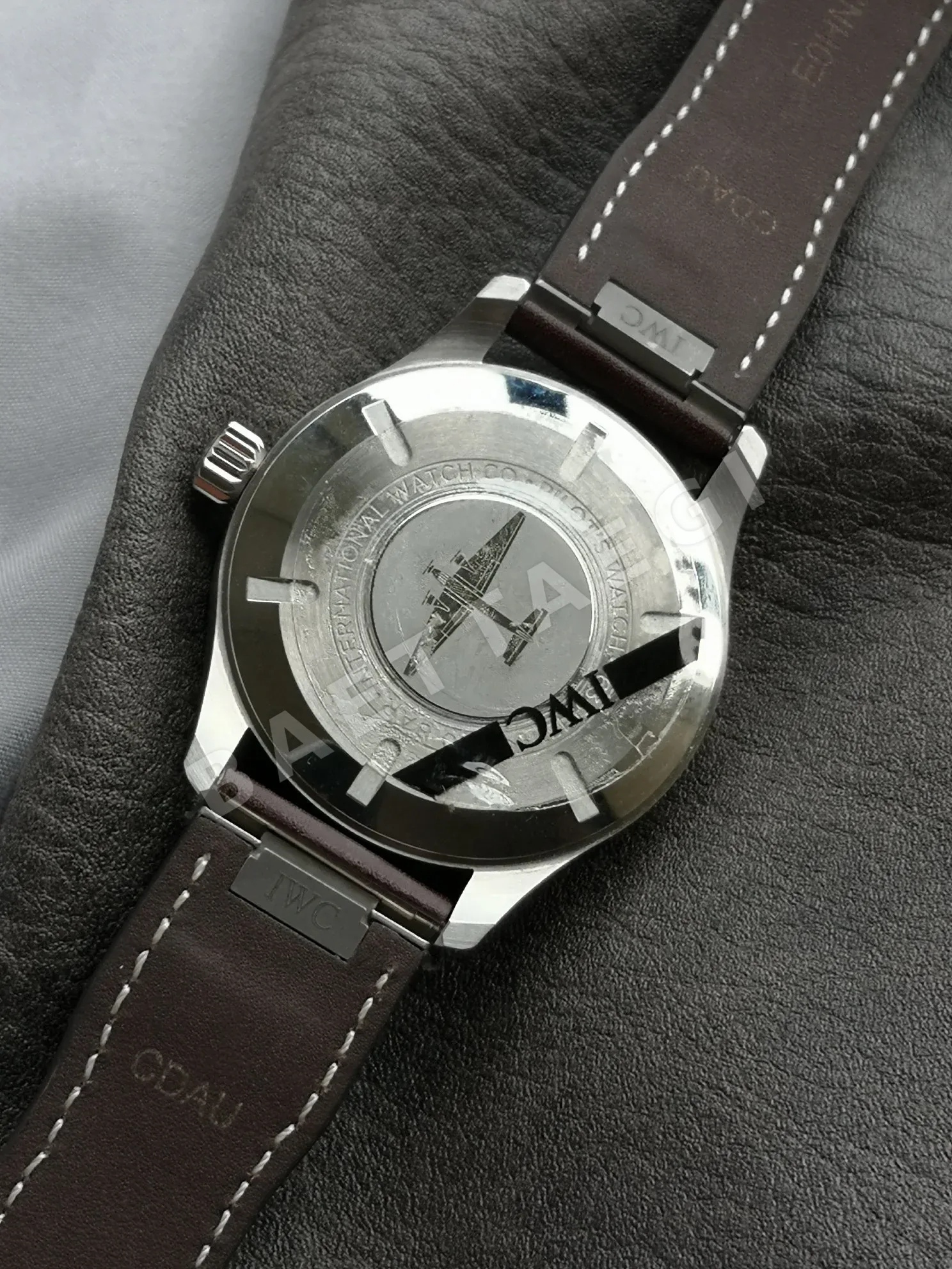 IWC 파일럿 그린 다이얼 자동 시계 IW328205 상세 이미지 8