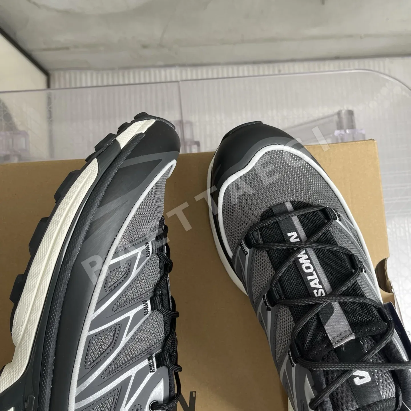 살로몬 XT6 아웃도어 러닝화 상세 이미지 6