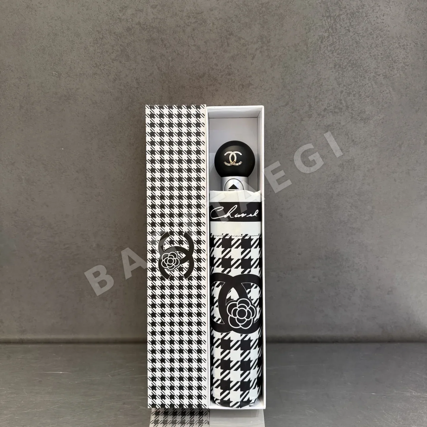 샤넬 3단 자동 접이식 우산 85289