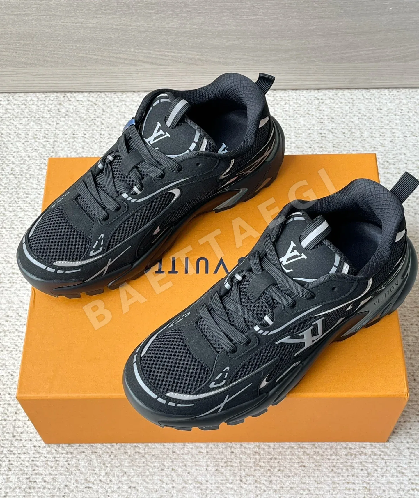 루이비통 LV Tatic Runner 남성 러닝화 상세 이미지 3