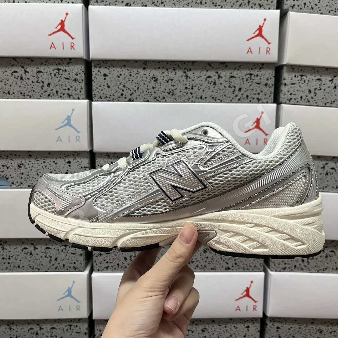 뉴발란스 [XY] 740v2 U740GC2 202056 New Balance 740v2 Concord Grape 상세 이미지 2