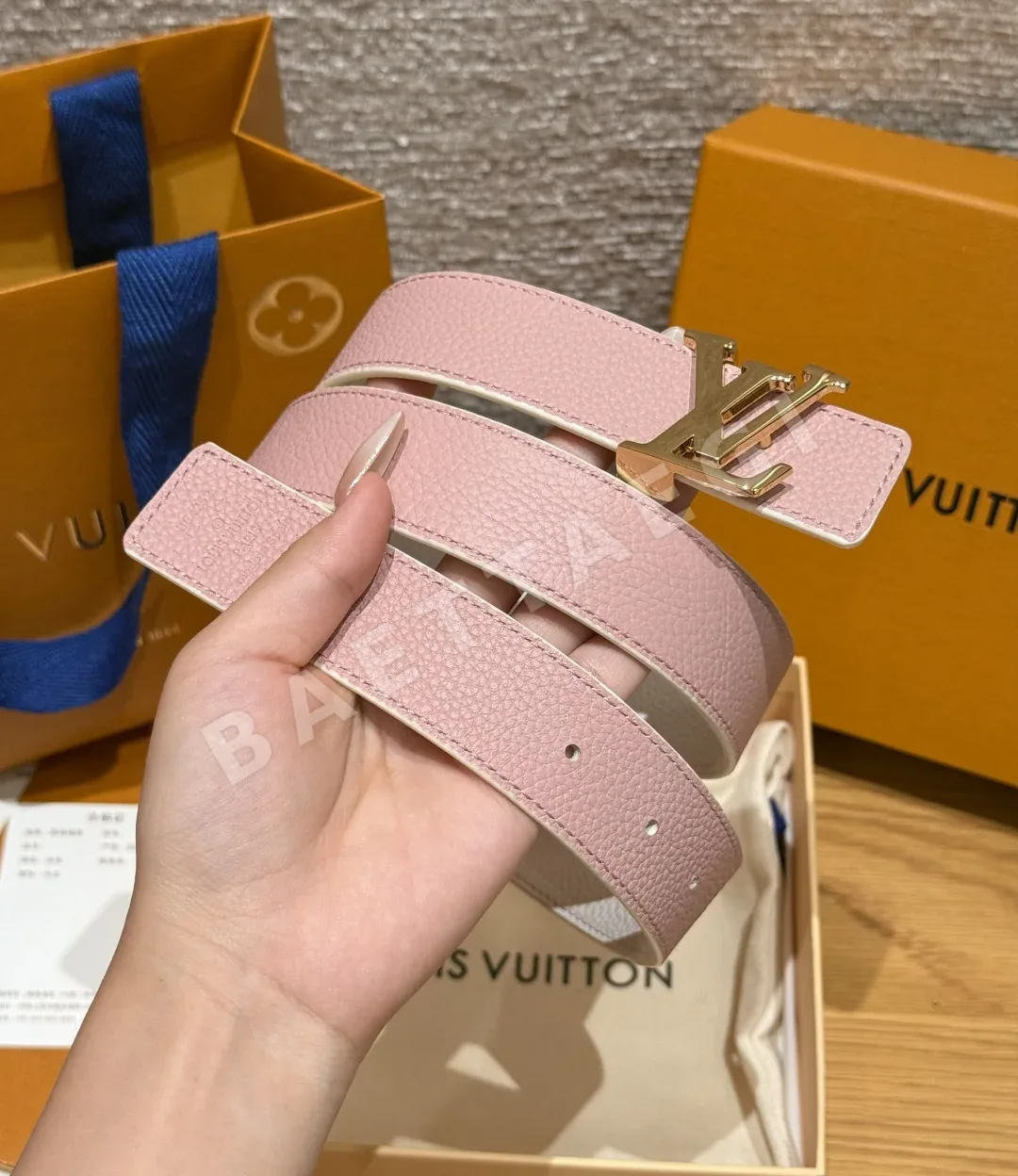 루이비통 JD350 이니셜 투톤 리버시블 벨트 상세 이미지 4