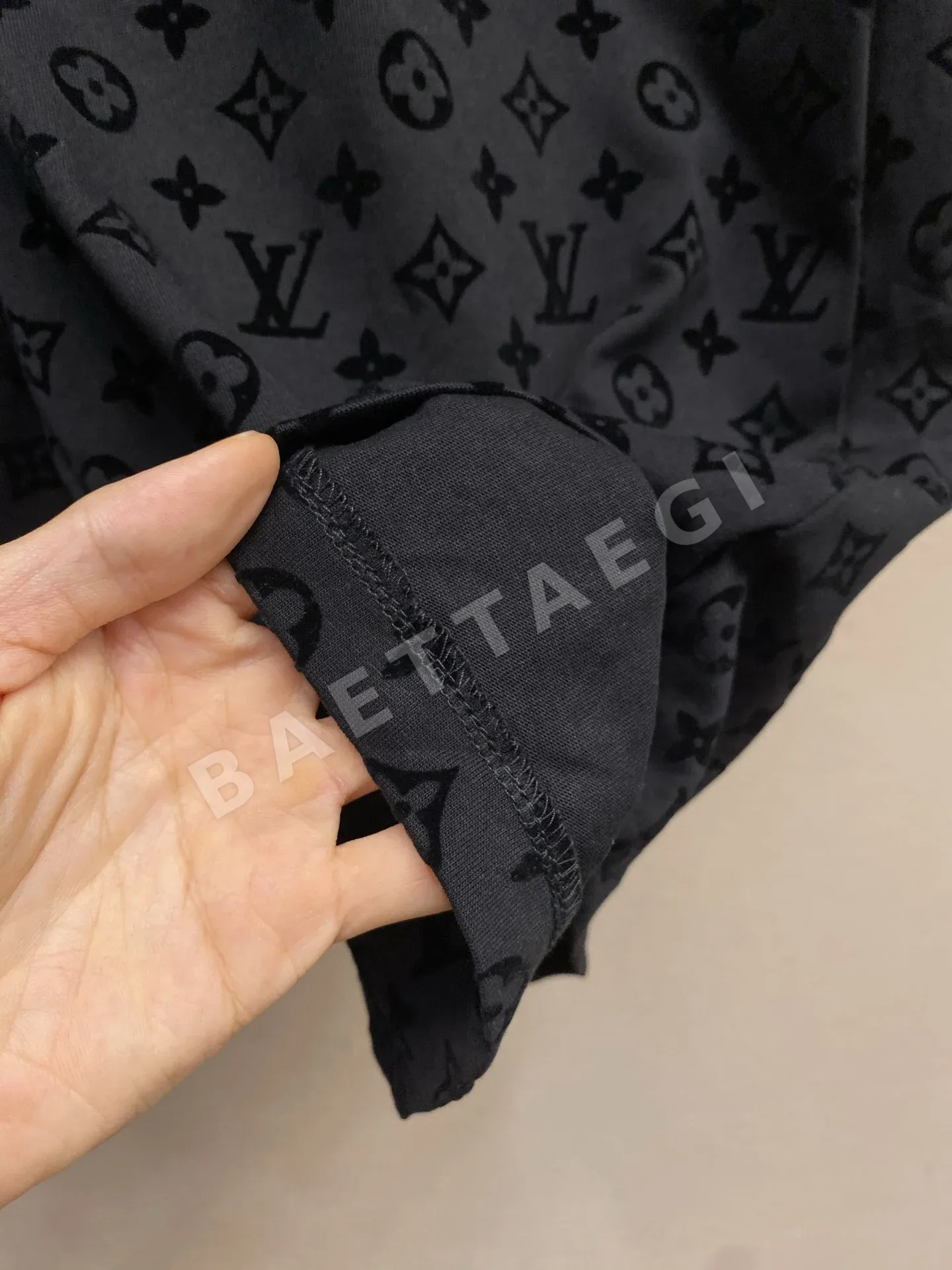 루이비통 플로키 모노그램 반바지 상세 이미지 9