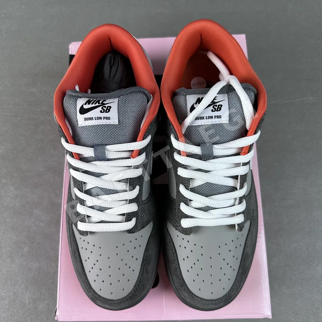 나이키 [TOP/S2] SB 덩크 로우 304292-011 200924 Nike SB Dunk Low Staple NYC Pigeon 상세 이미지 4