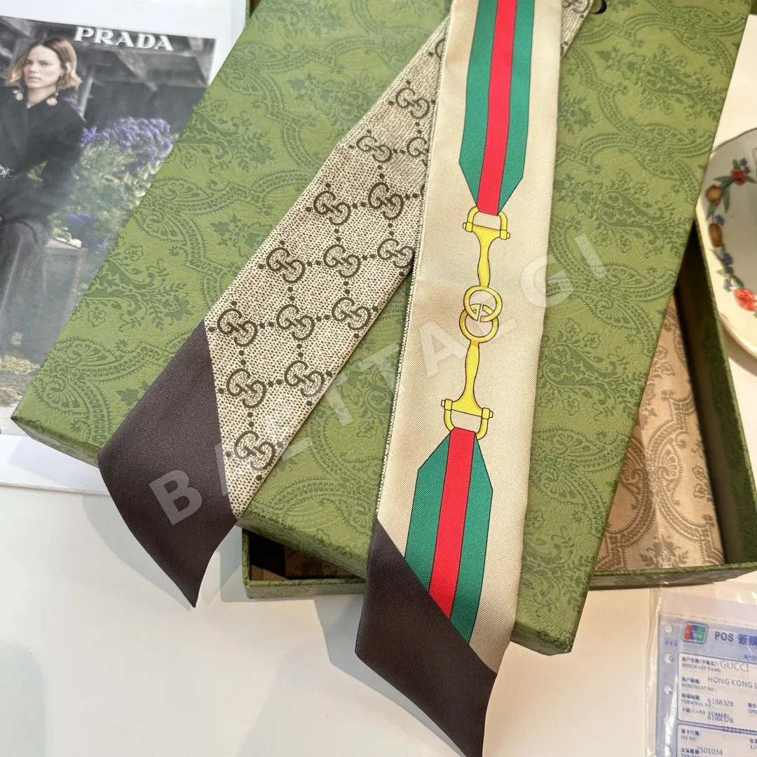 구찌 GG 골드 버클 실크 트윌리 스카프 상세 이미지 9
