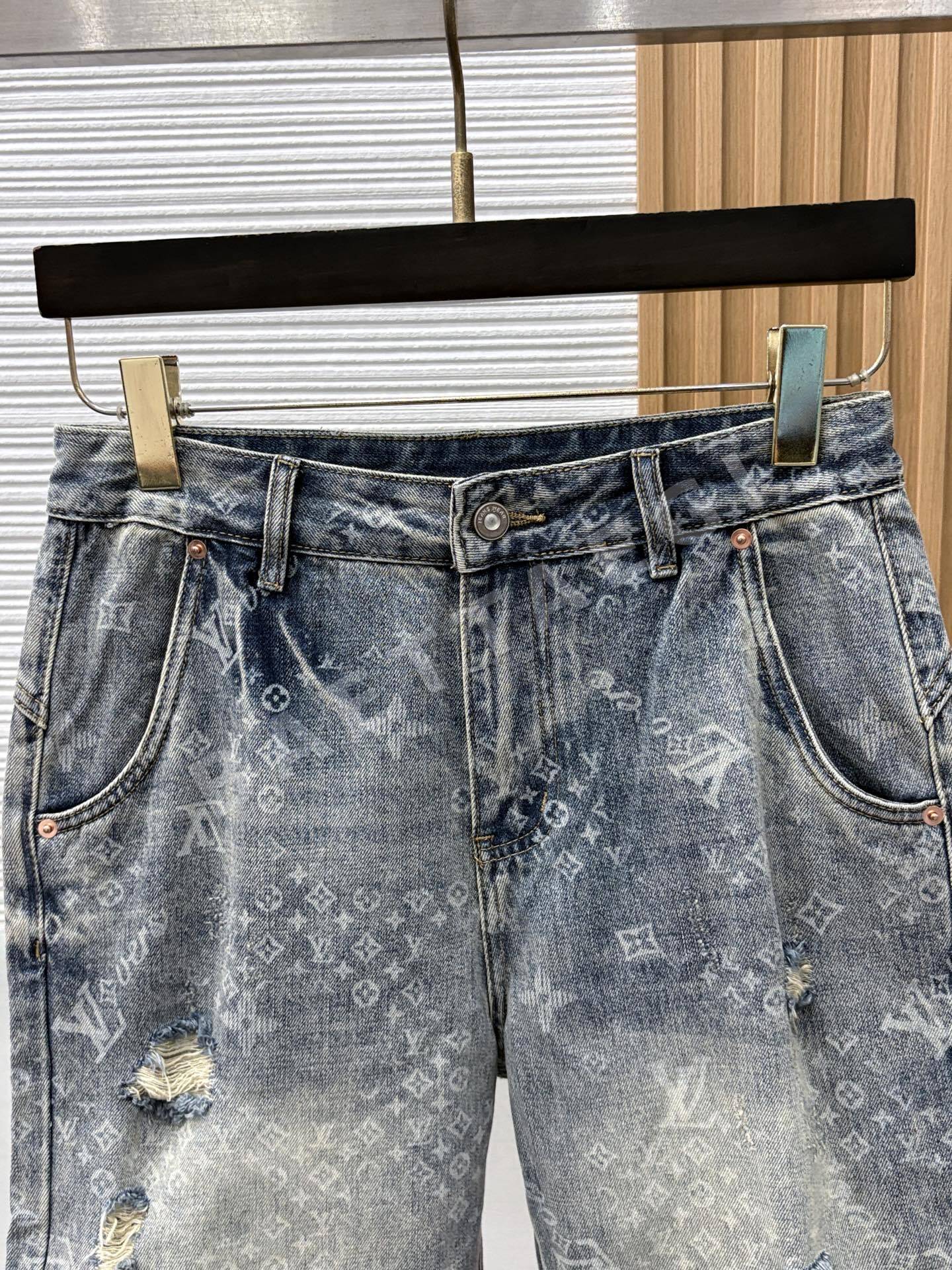 루이비통 데님 스트레이트 레그 남성 반바지 상세 이미지 3