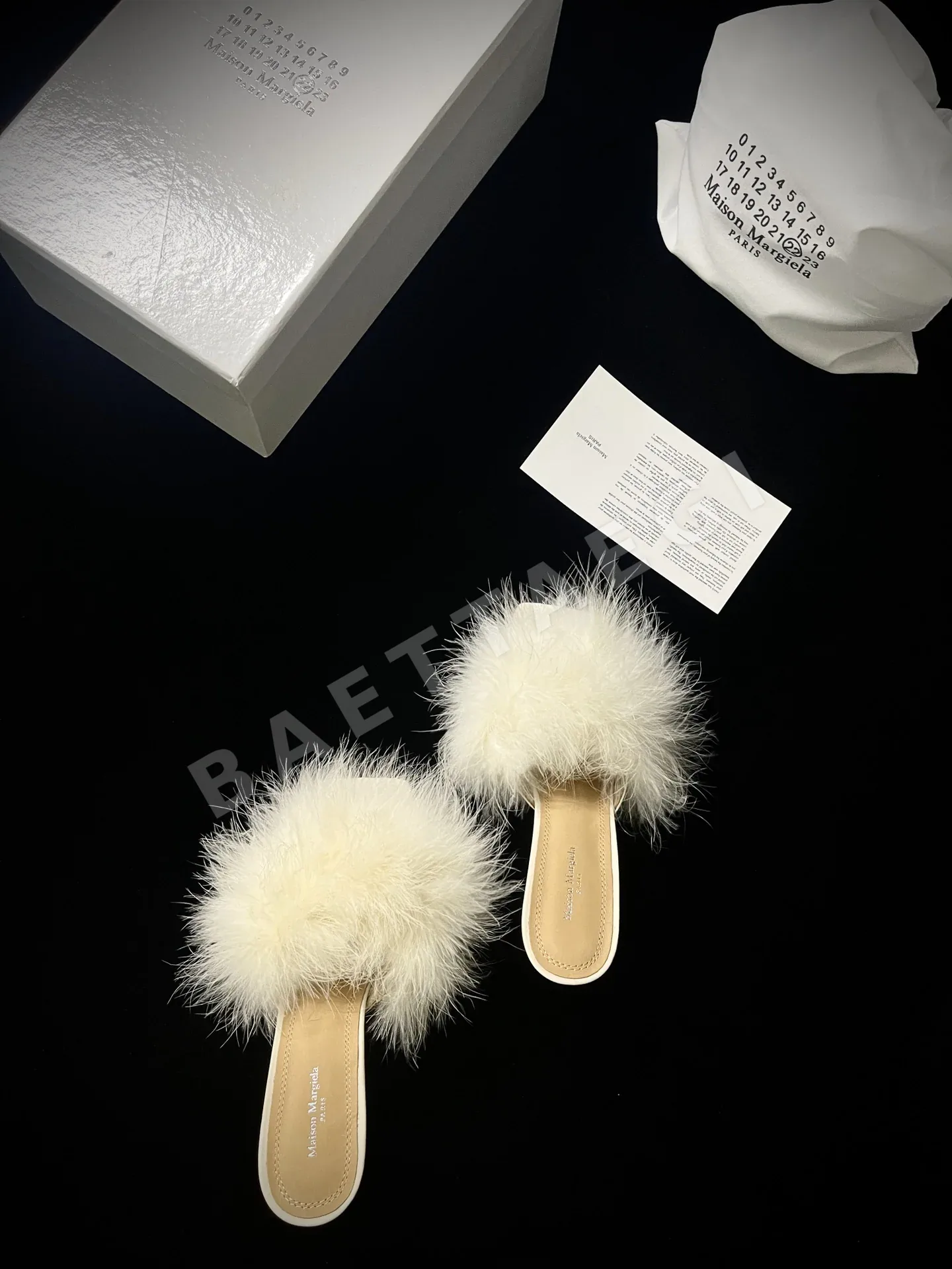 마르지엘라 터키 깃털 새틴 여성 신발 9159 상세 이미지 3