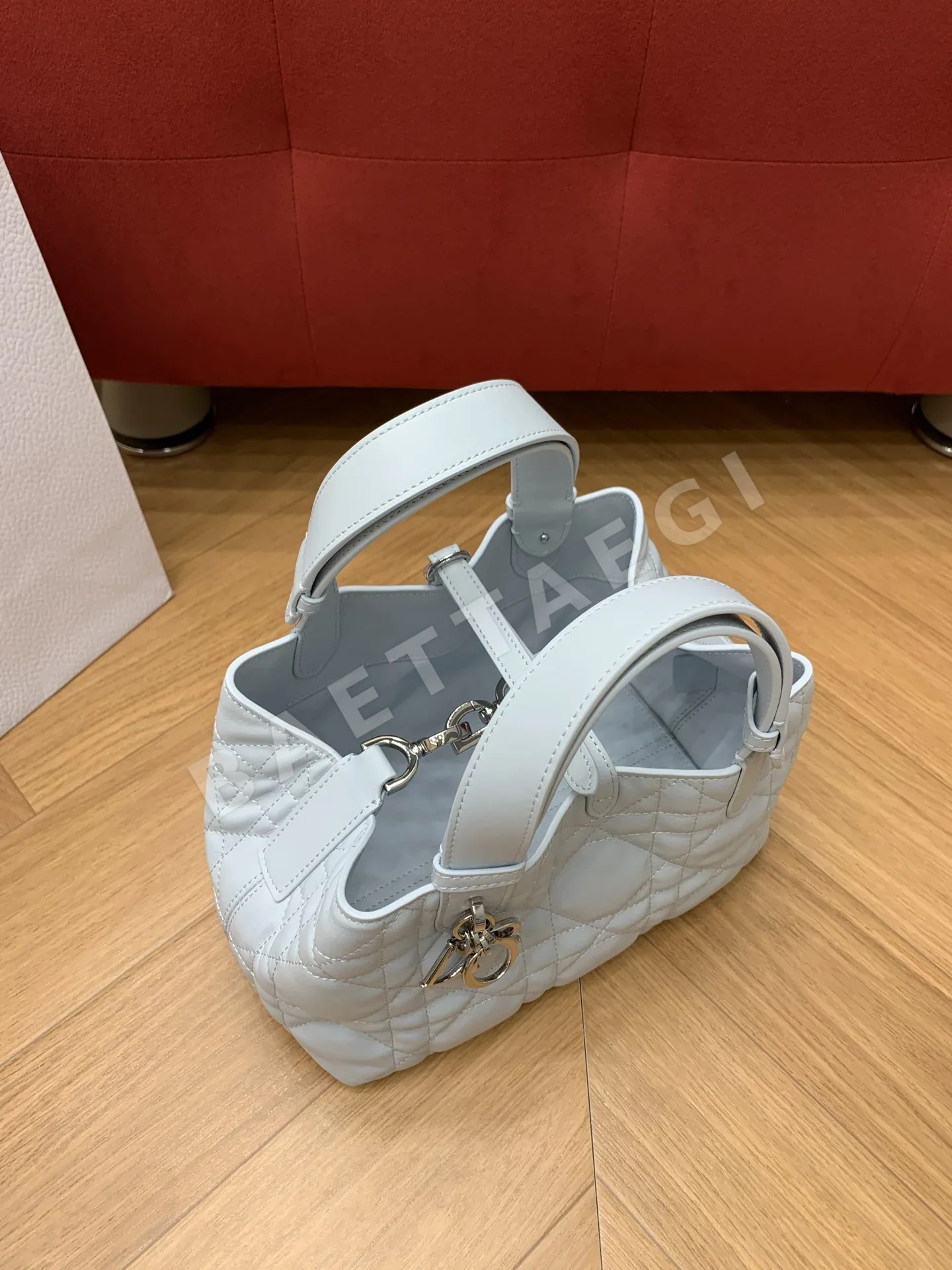 디올 투쥬르 스몰 그레셔 블루 가방 상세 이미지 2