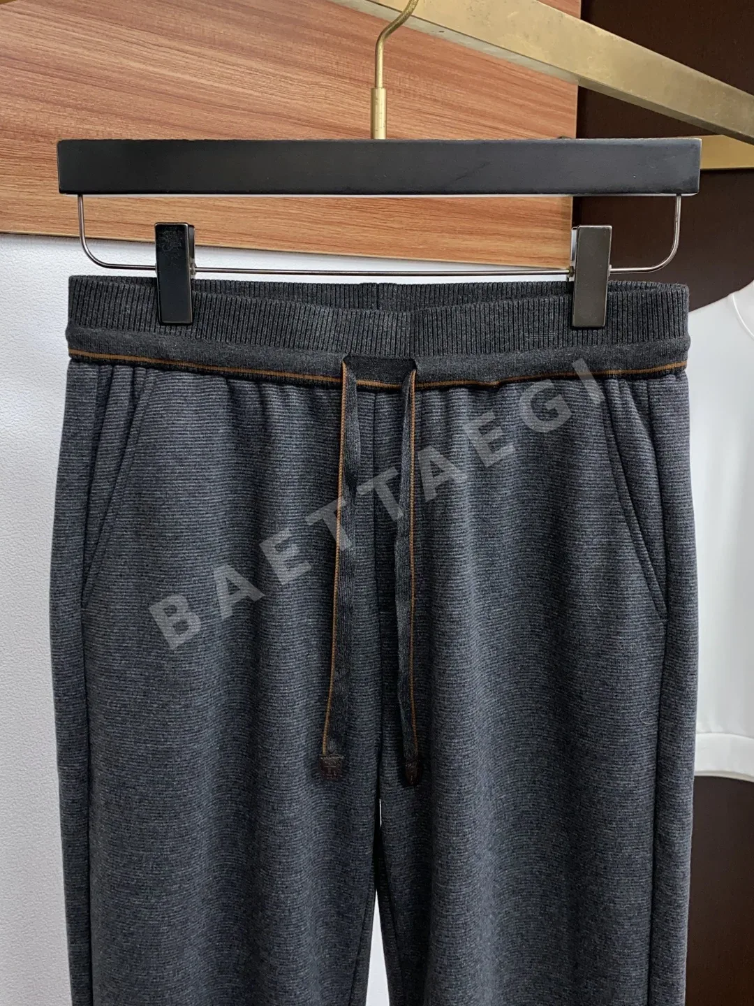 브루넬로쿠치넬리 울 캐주얼 남성 바지 상세 이미지 3