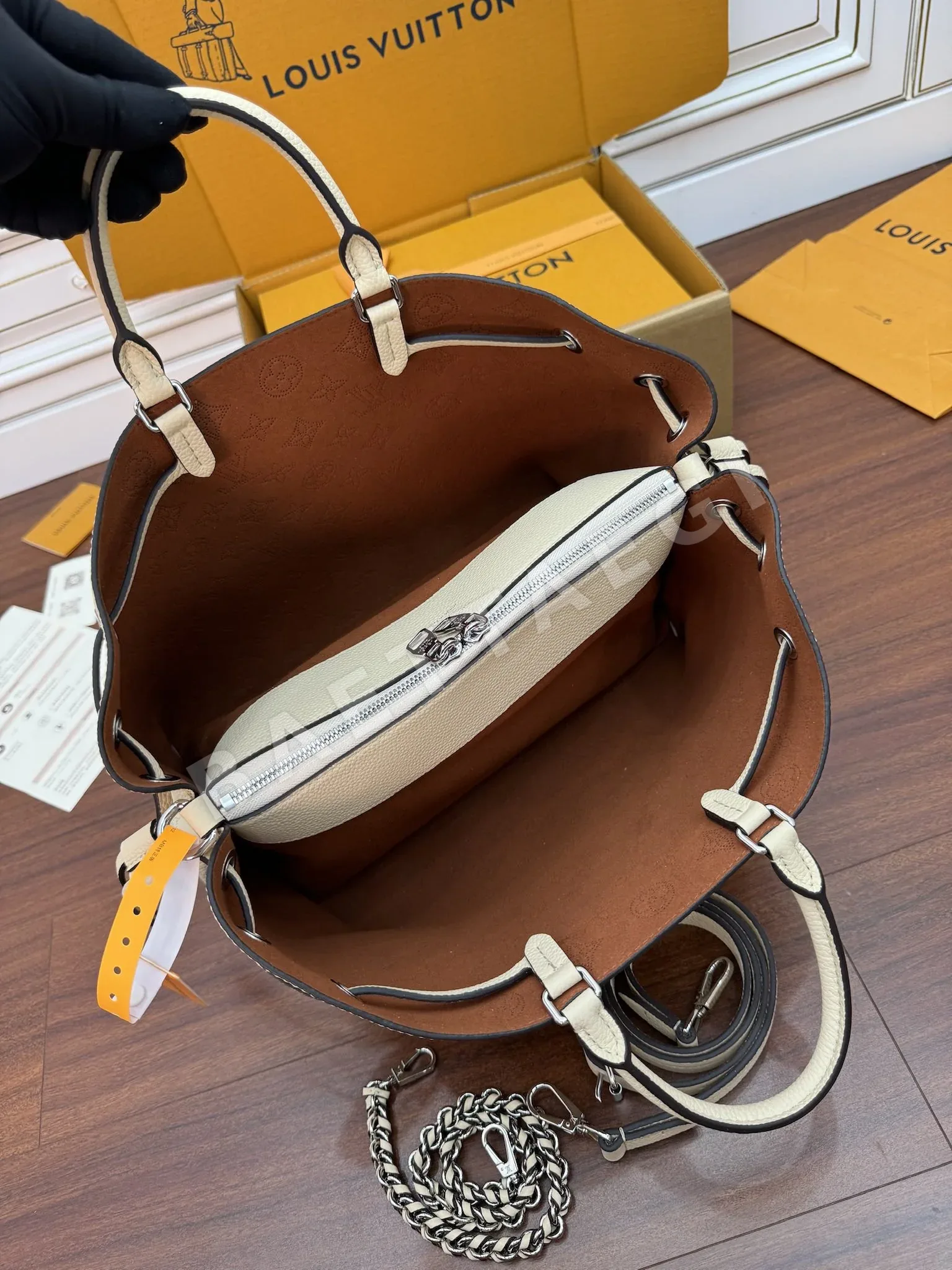 루이비통 M59203 가방 상세 이미지 7