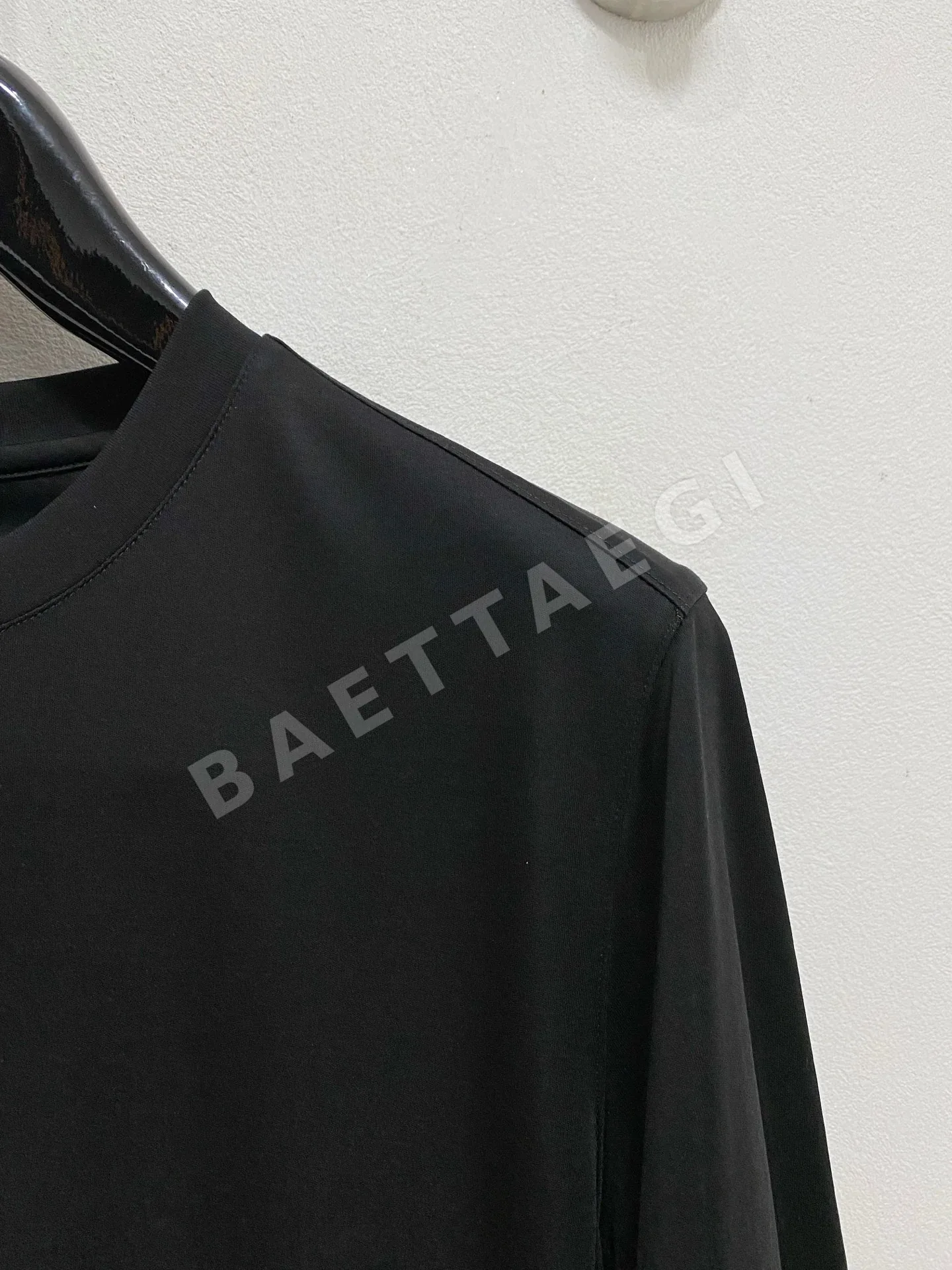 디올 라운드넥 남성 반팔 티셔츠 상세 이미지 5