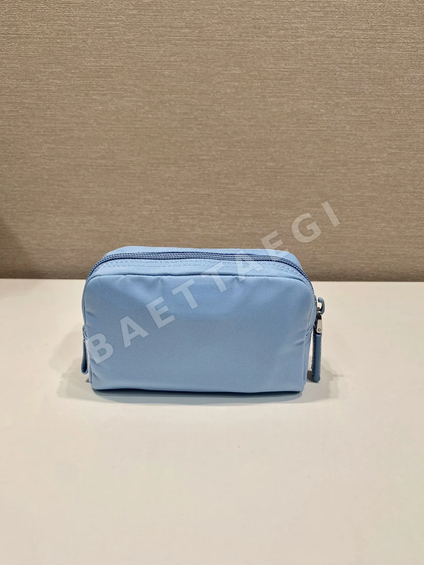 프라다 리나일론 미니 클러치 가방 1NA339 상세 이미지 5
