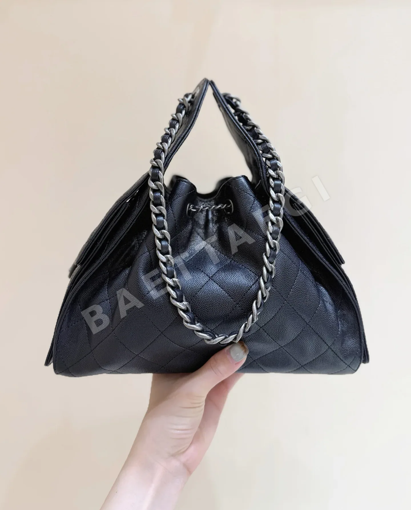 샤넬 26C 리치 25백 송아지가죽 가방 AS5293 상세 이미지 9