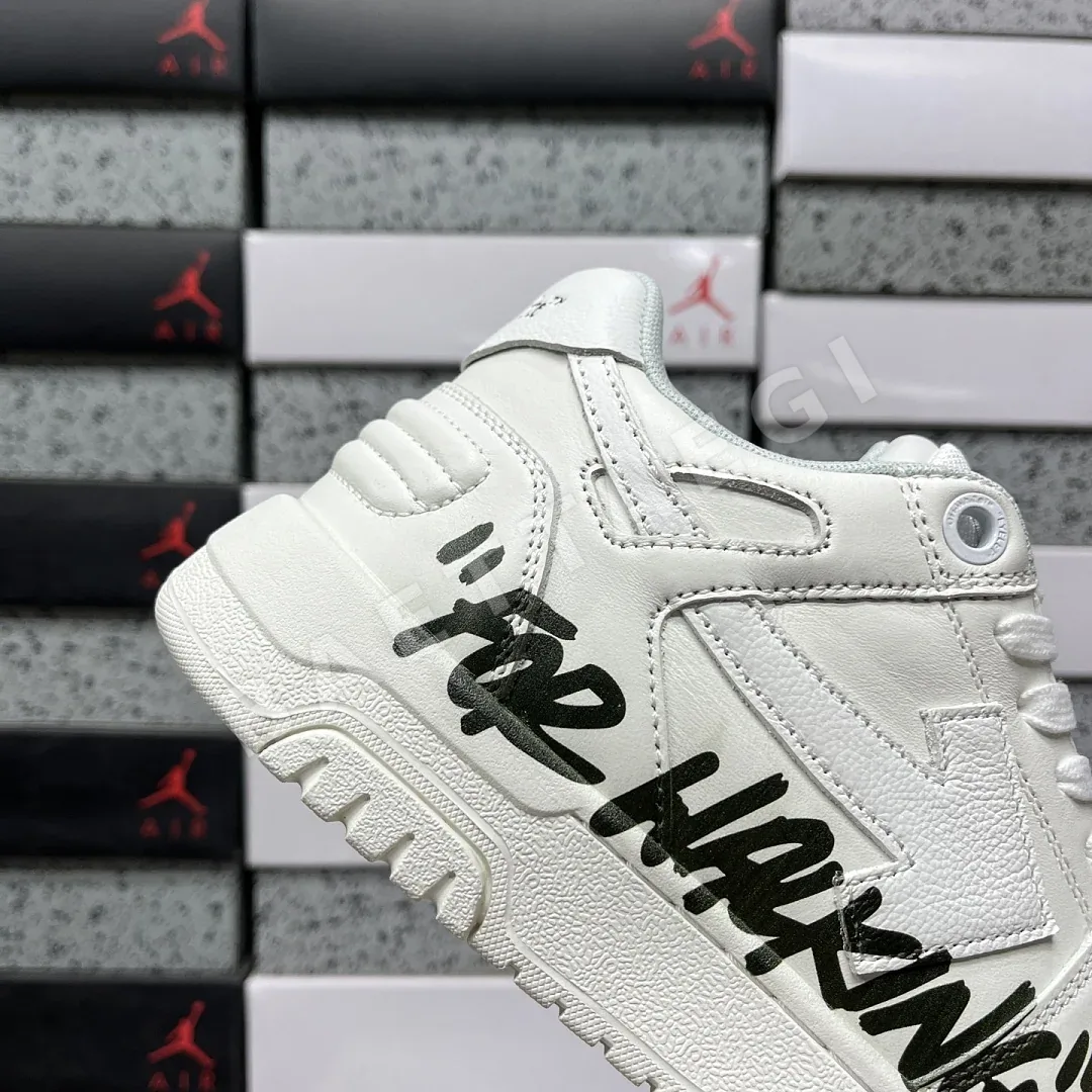 오프화이트 [KZ] 아웃 오브 오피스 OOO 로우 탑스 화이트 202520 Off White Out Of Office OOO Low Tops 상세 이미지 4