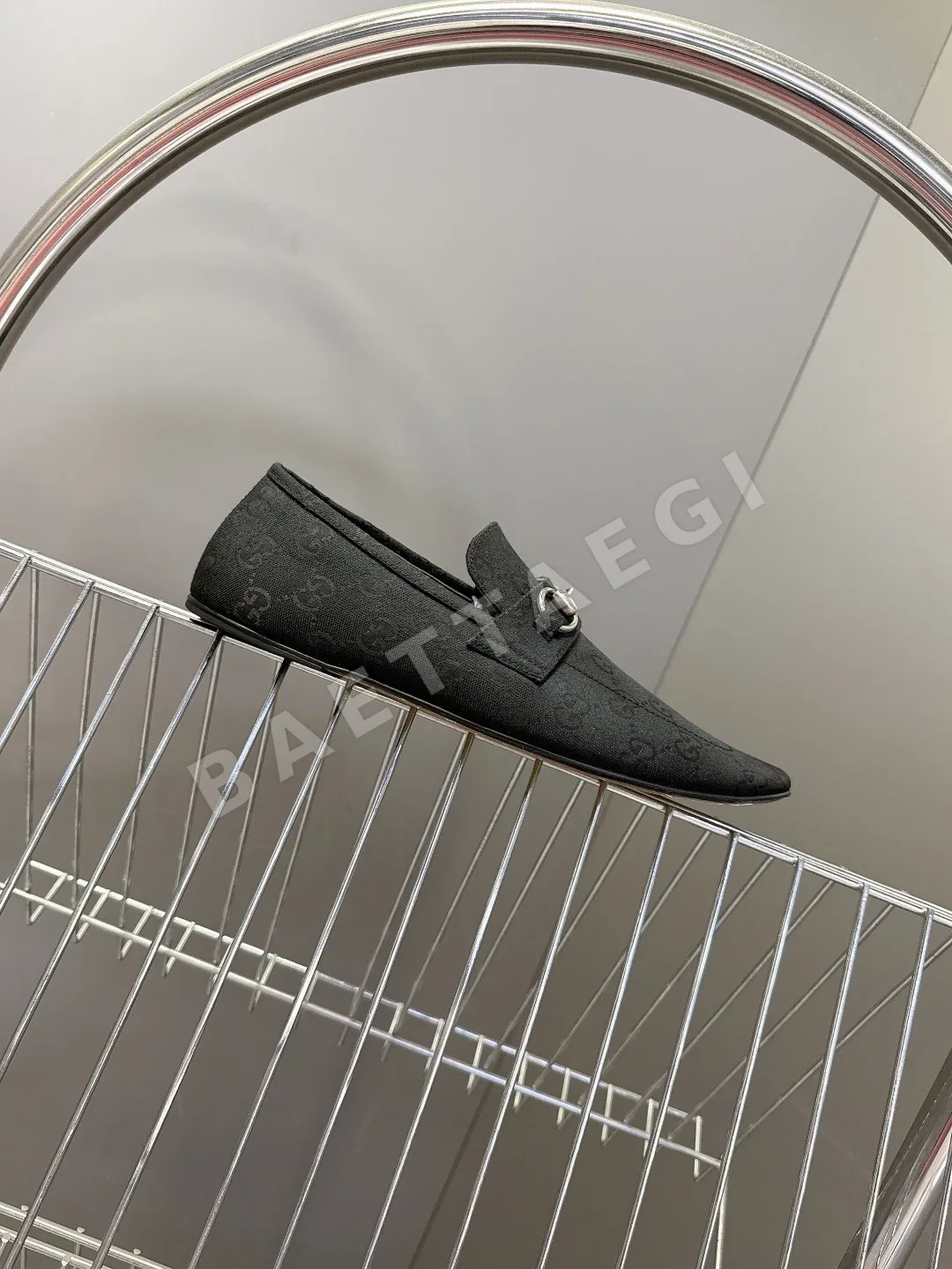 구찌 호스빗 스퀘어 토 로퍼 상세 이미지 5