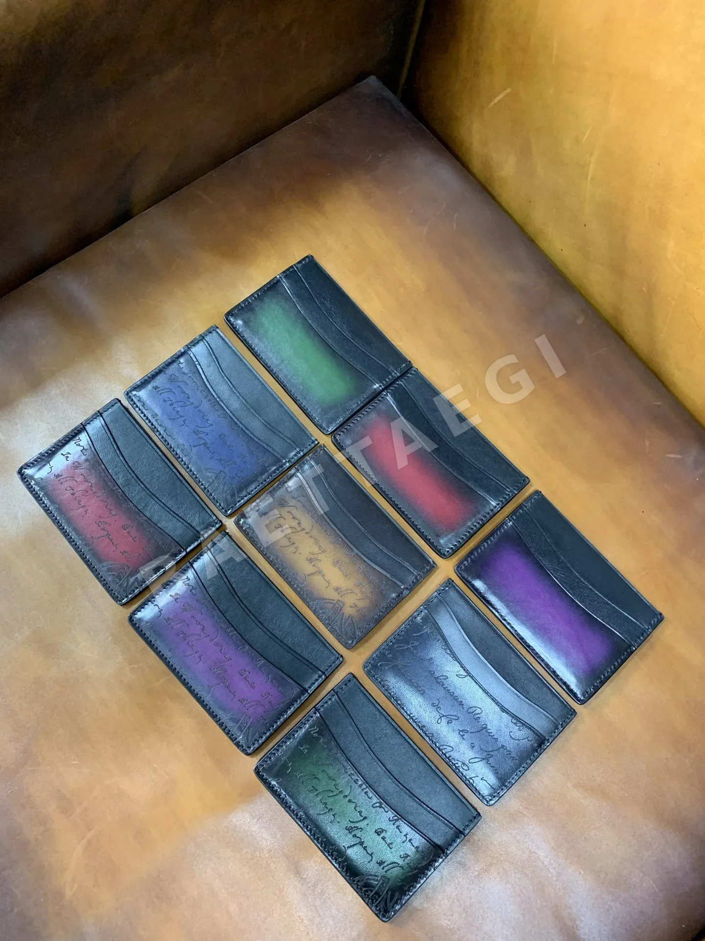 벨루티 탑 그레인 소가죽 카드홀더 지갑 상세 이미지 2