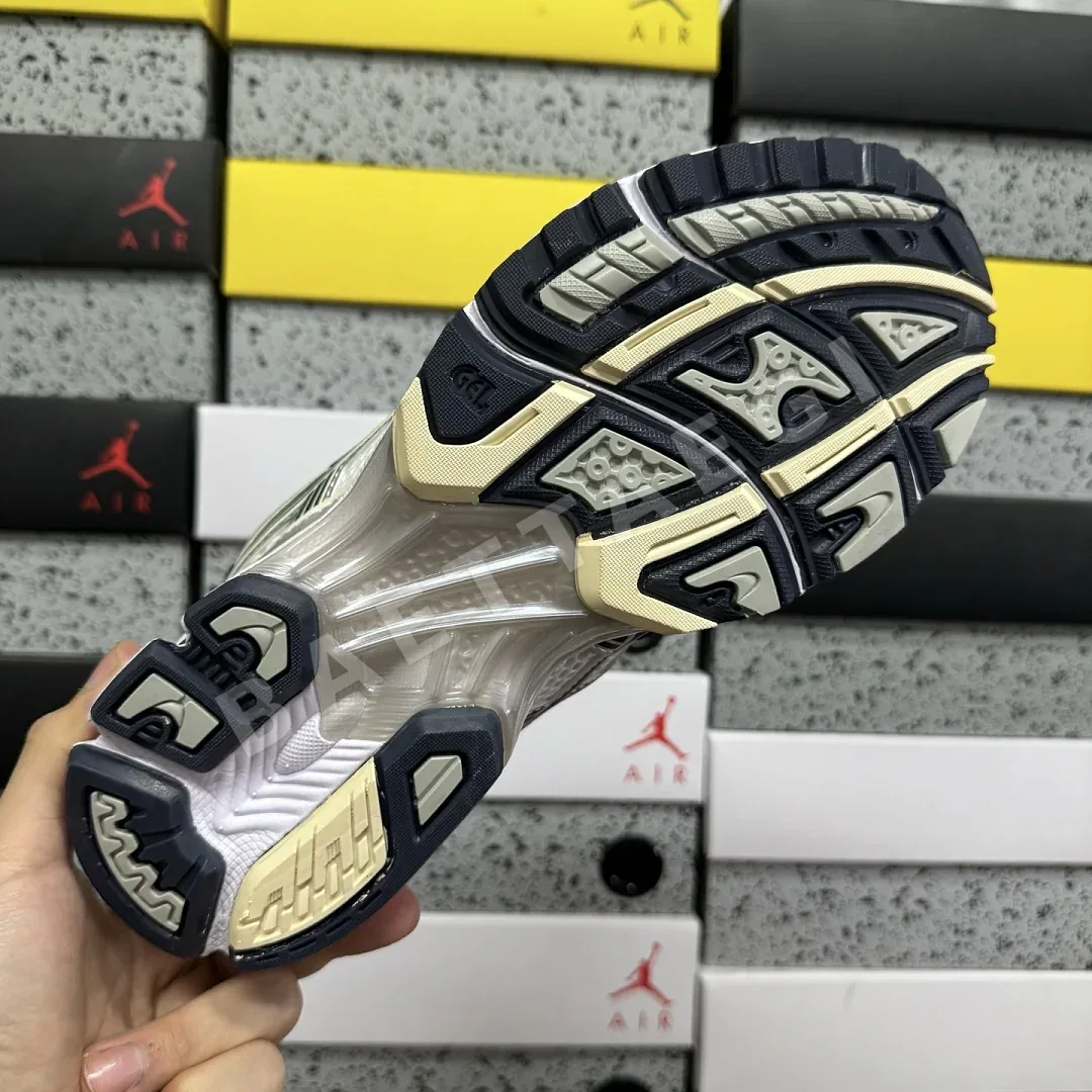 아식스 [LZ] 젤 카야노 14 1202A056-109 200583 Asics Gel-Kayano 14 White Midnight 상세 이미지 4