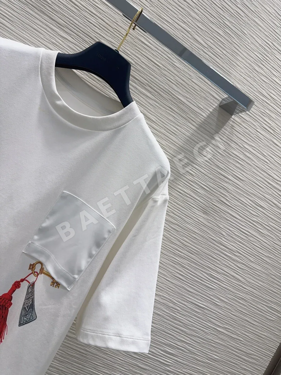 루이비통 여성 반팔 티셔츠 상세 이미지 4