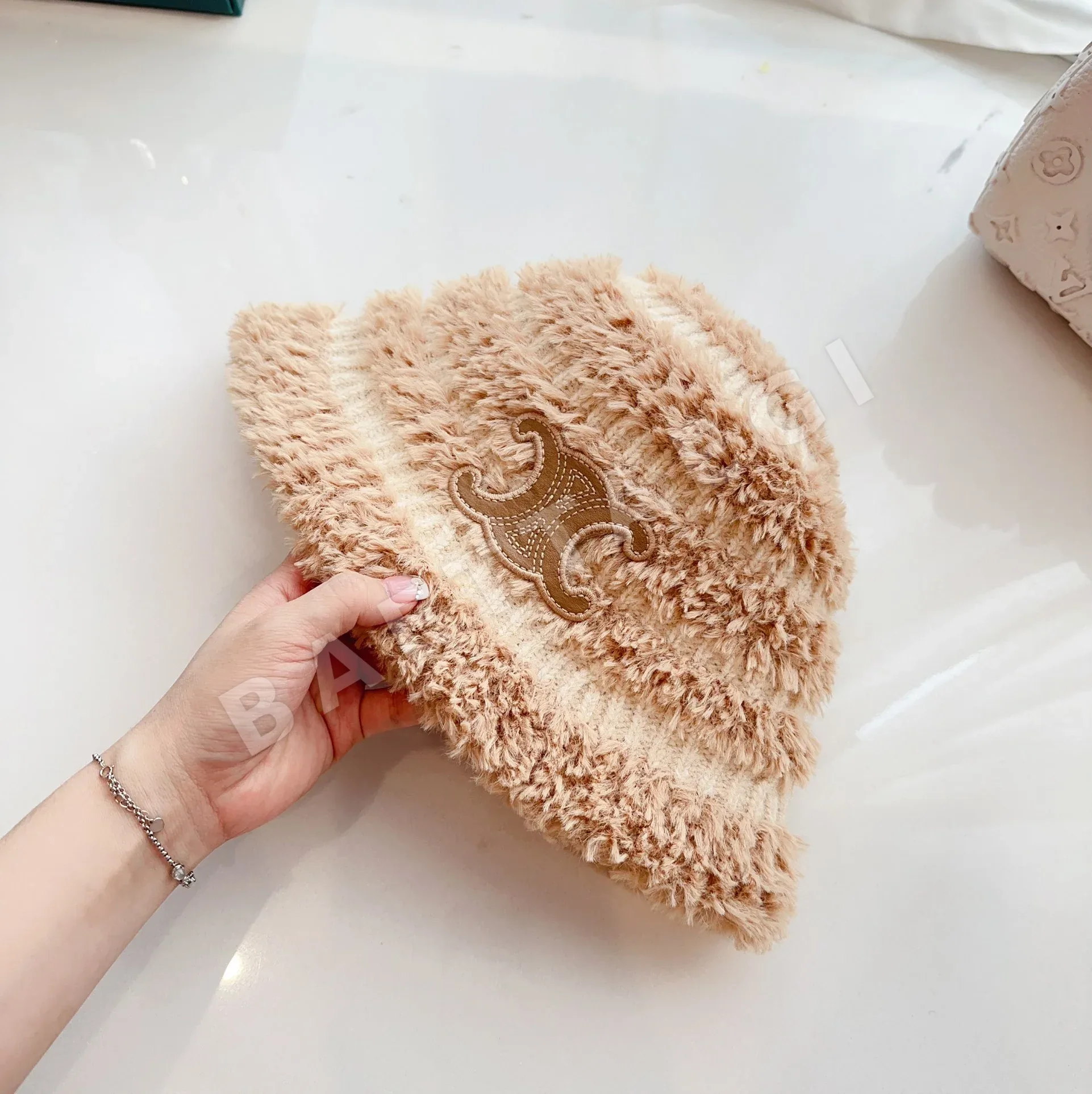셀린느 램 울 버킷 햇 상세 이미지 9