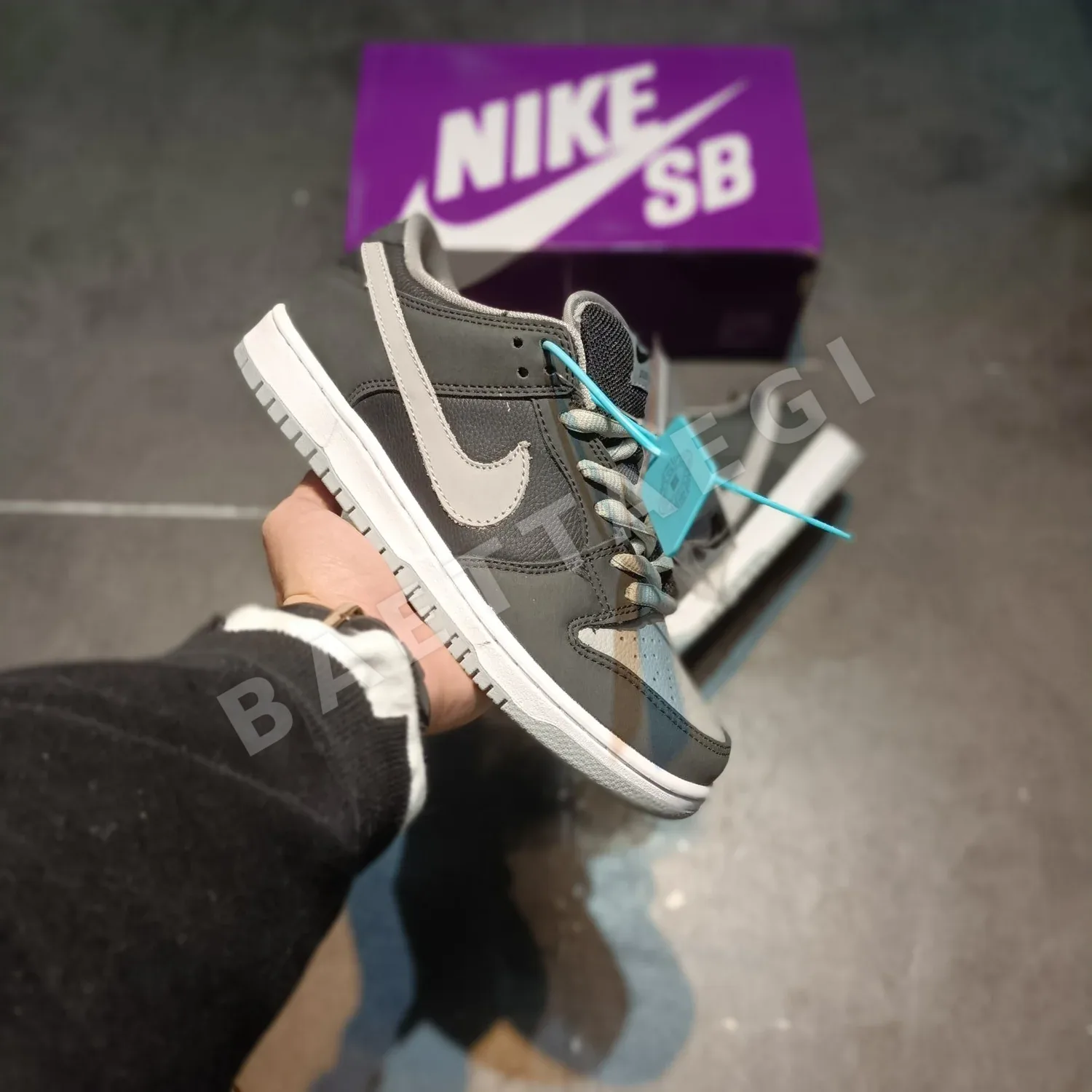 나이키덩크 SB 덩크 로우 섀도우 신발 26933