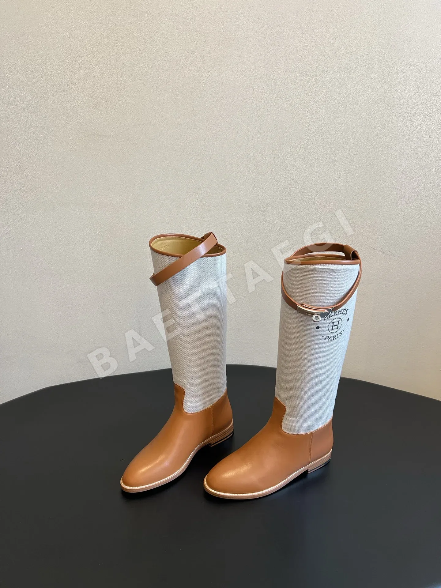 에르메스 부츠 소가죽 메탈 버클 스트랩 상세 이미지 3