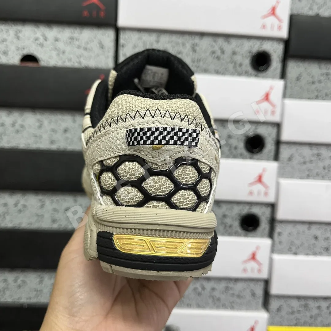 아식스 [XY] 젤 카하나 8 1012A978-201 200338 Asics Gel-Kahana 8 상세 이미지 5