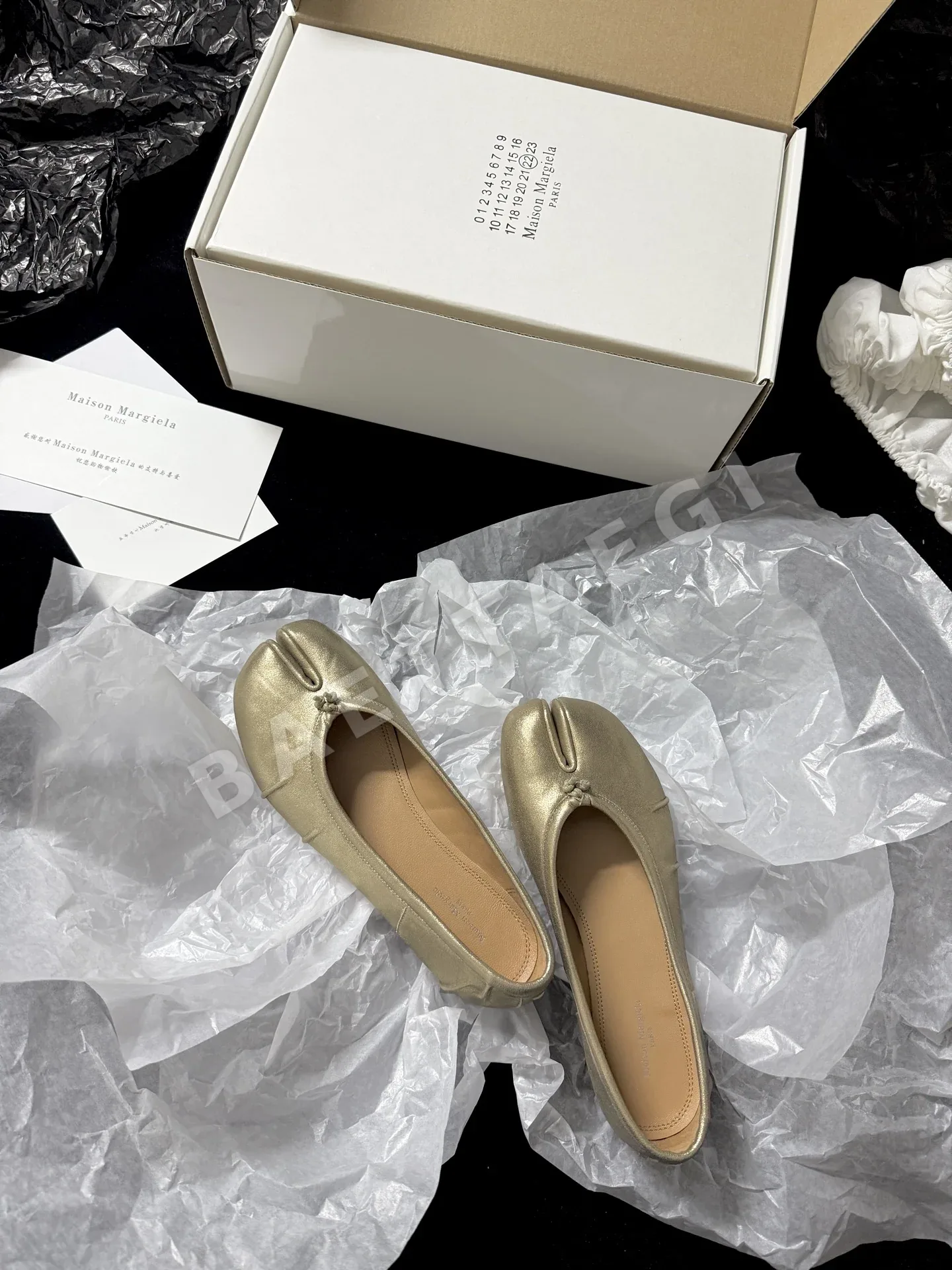마르지엘라 스플릿 토 발레 플랫 9262 상세 이미지 2