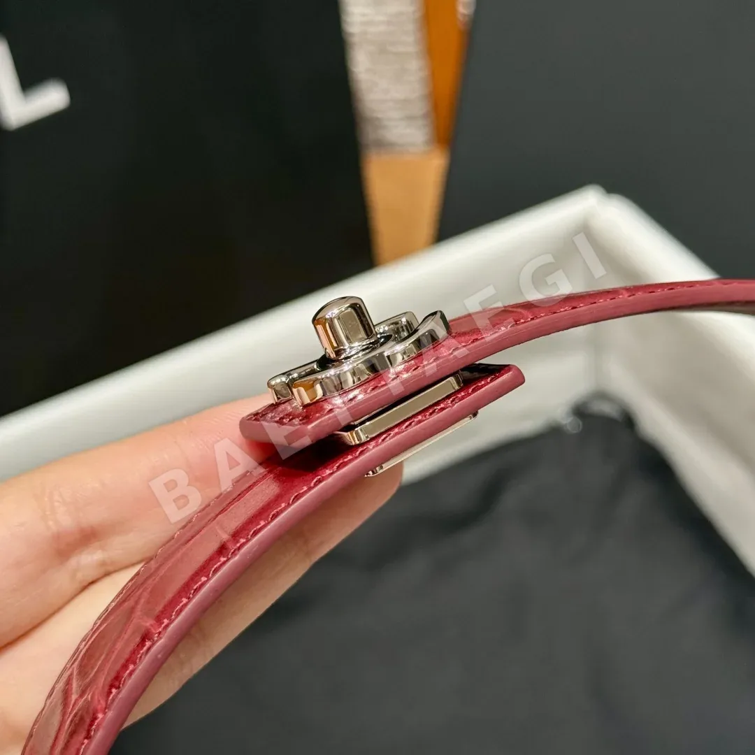 샤넬 크로커다일 엠보싱 카프스킨 벨트 상세 이미지 4