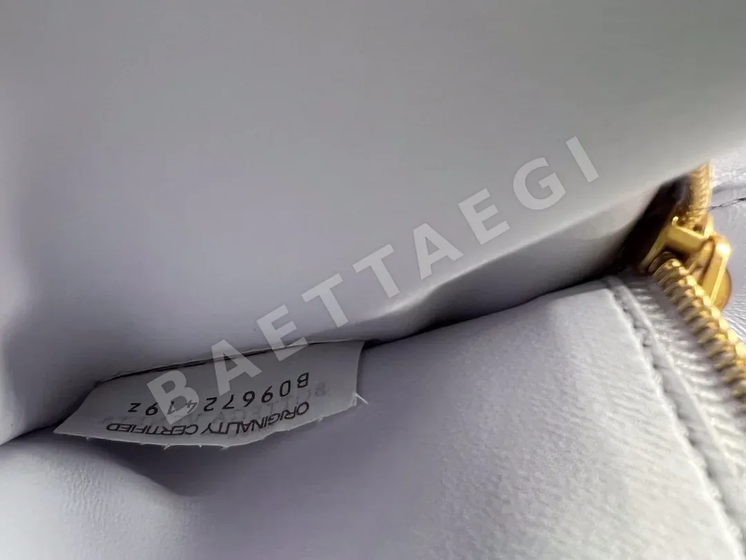 보테가베네타 카세트 가방 상세 이미지 9