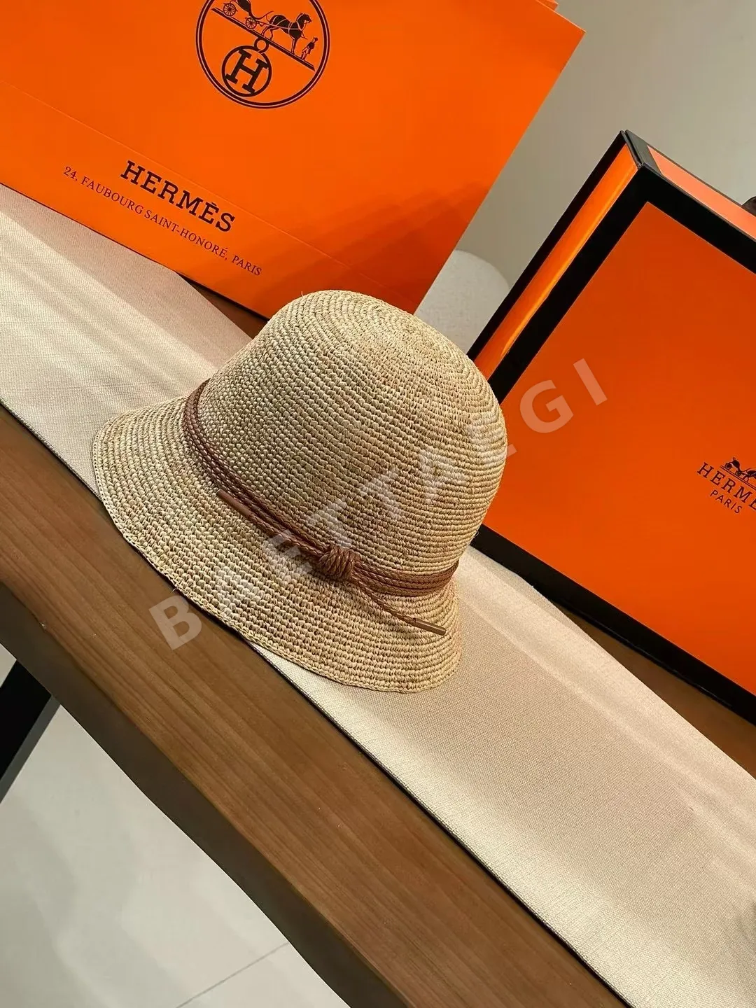 에르메스 라피아 햇 모자 84631