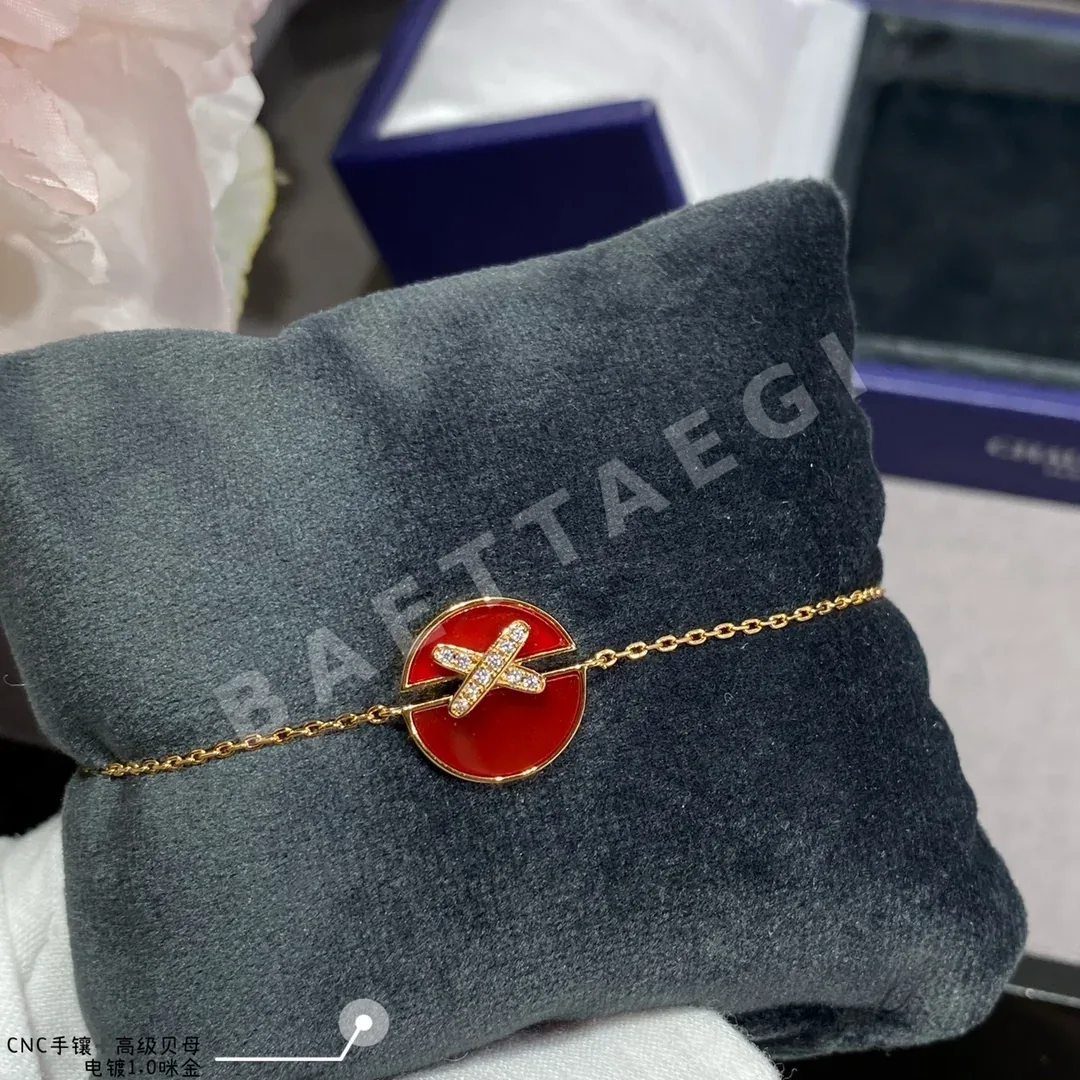 쇼메 십자형 자개 18K 골드 팔찌 상세 이미지 7