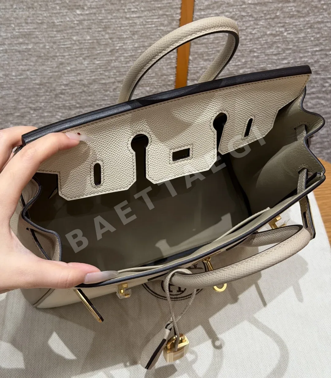 에르메스 버킨 25 cm 가죽 가방 상세 이미지 5