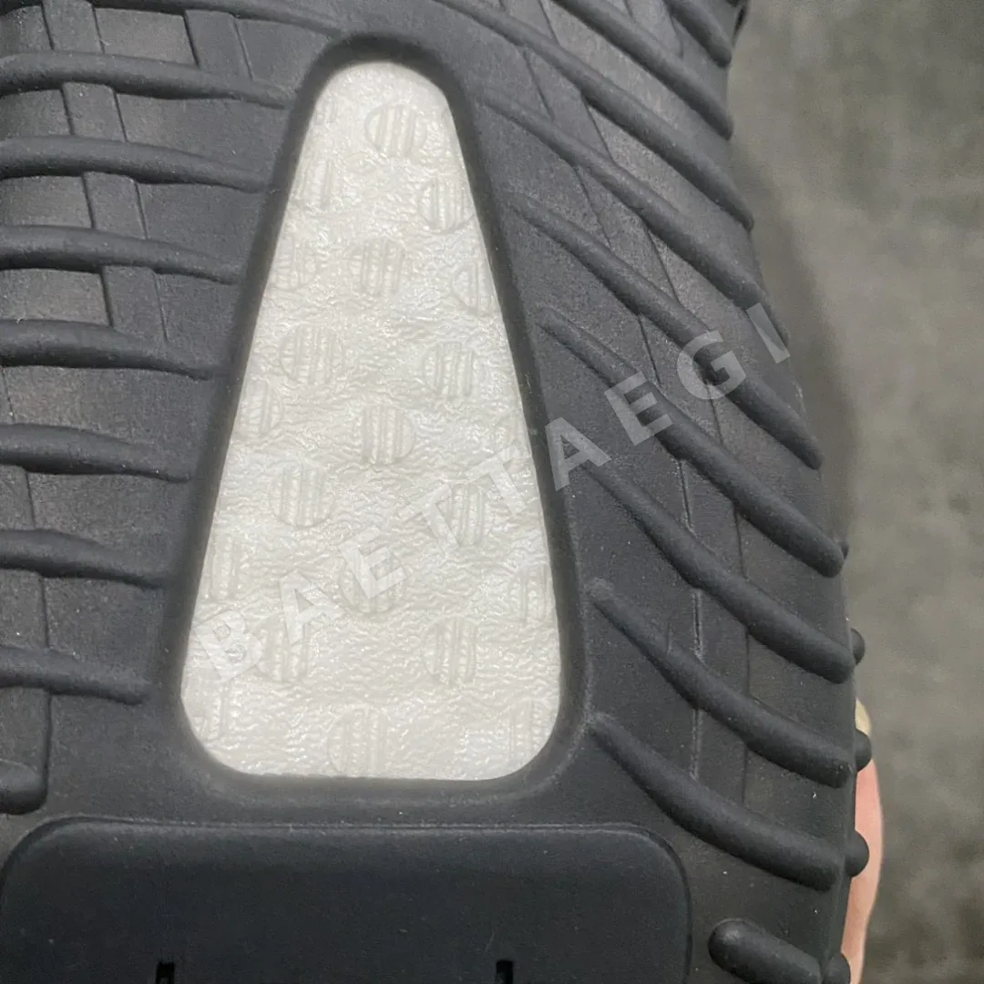 아디다스 이지 350 HQ4540 200683 Adidas Yeezy 350 상세 이미지 17