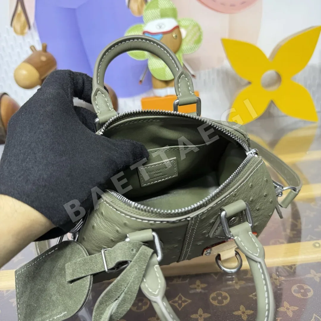 루이비통 그린 타조 패턴 스피디 18 반둘리에 가방 N89151 상세 이미지 9