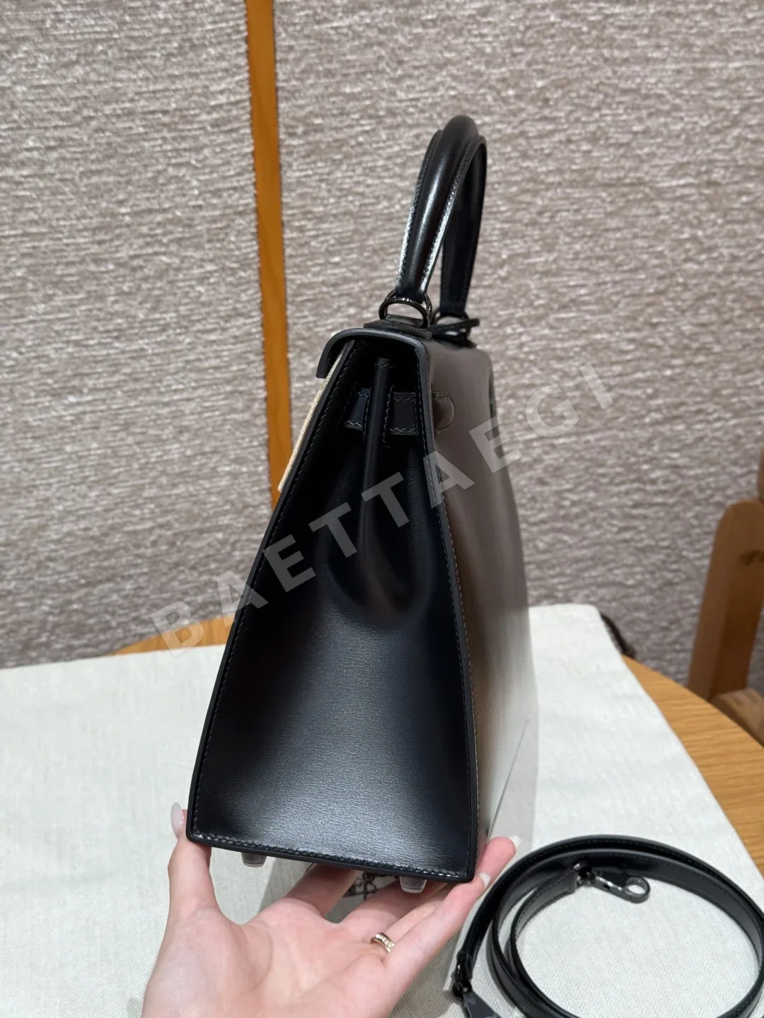 에르메스 켈리백 블랙 가방 상세 이미지 4