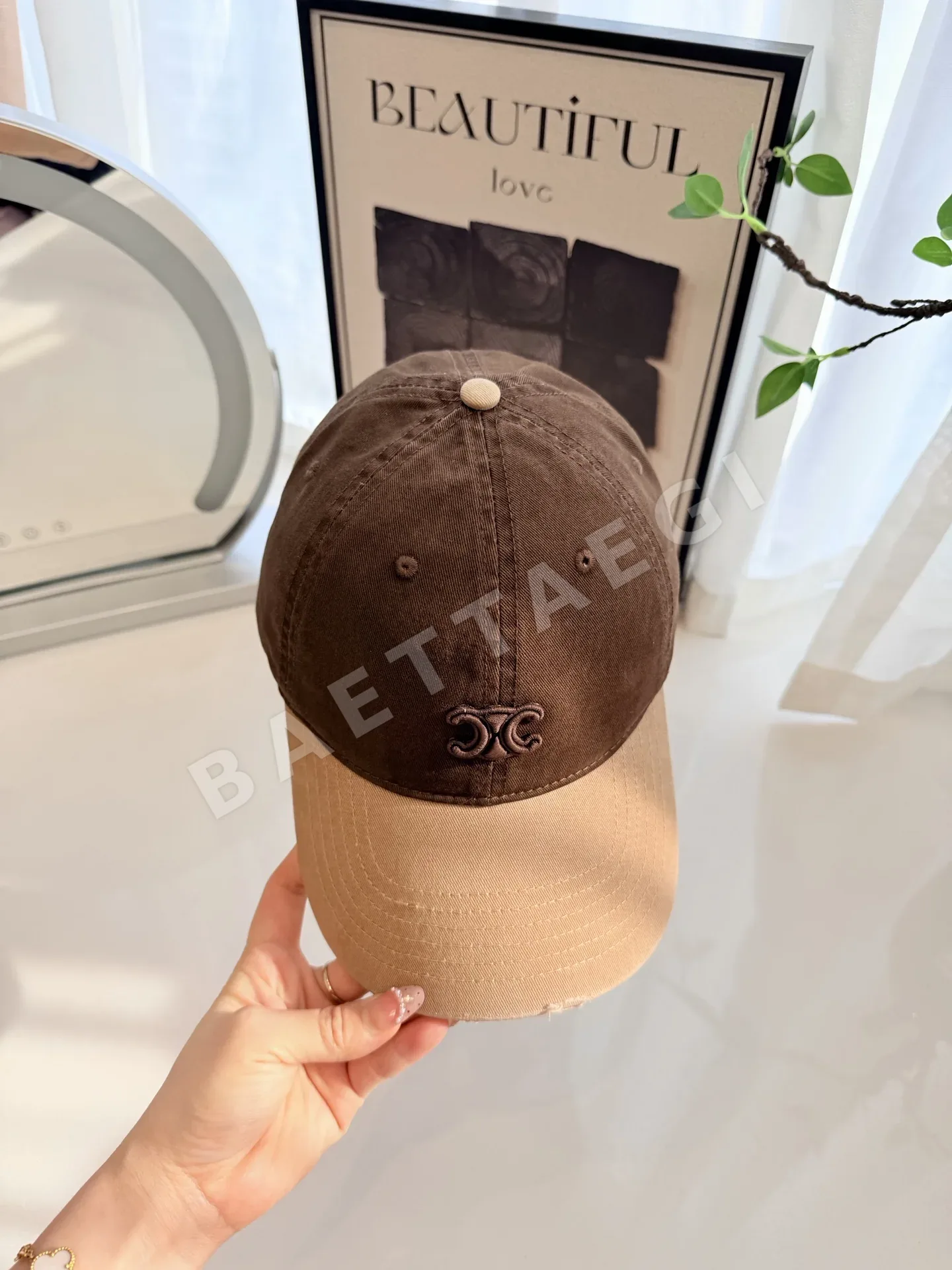 셀린느 컬러 블록 워시드 코튼 캡 상세 이미지 3