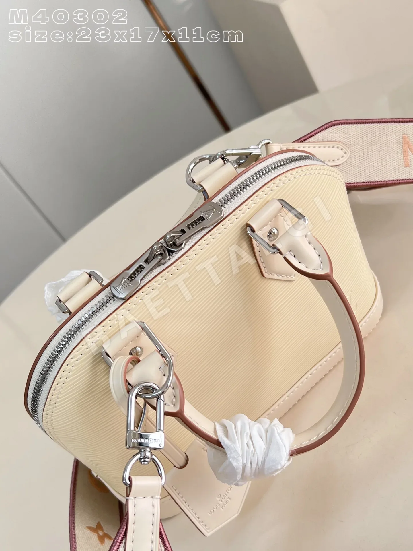 루이비통 에피 알마 BB 핸드백 M40302 상세 이미지 10