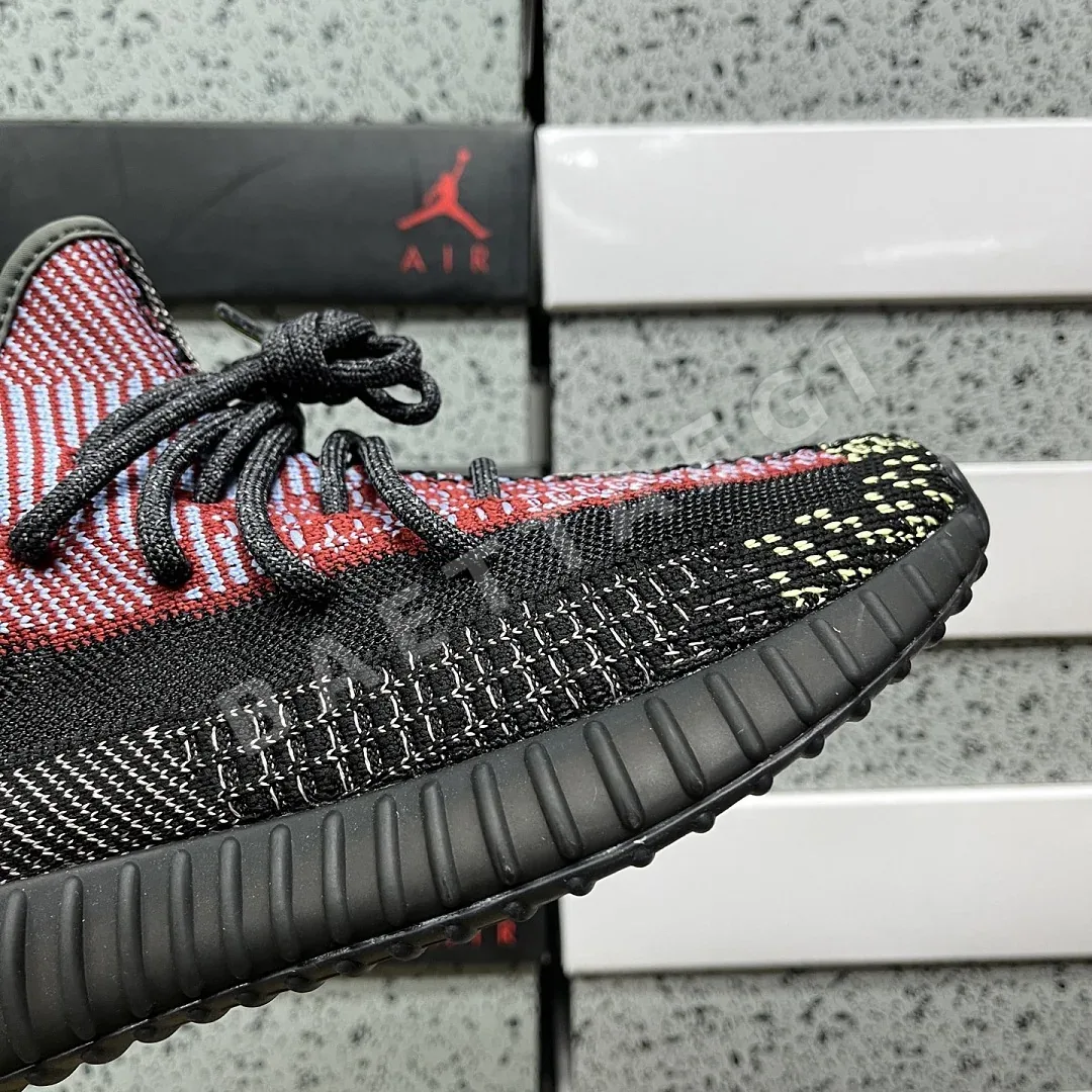 아디다스 [XQ] 이지 부스트 350 V2 FX4145 200759 Adidas Yeezy Boost 350 V2 Yecheil 상세 이미지 3