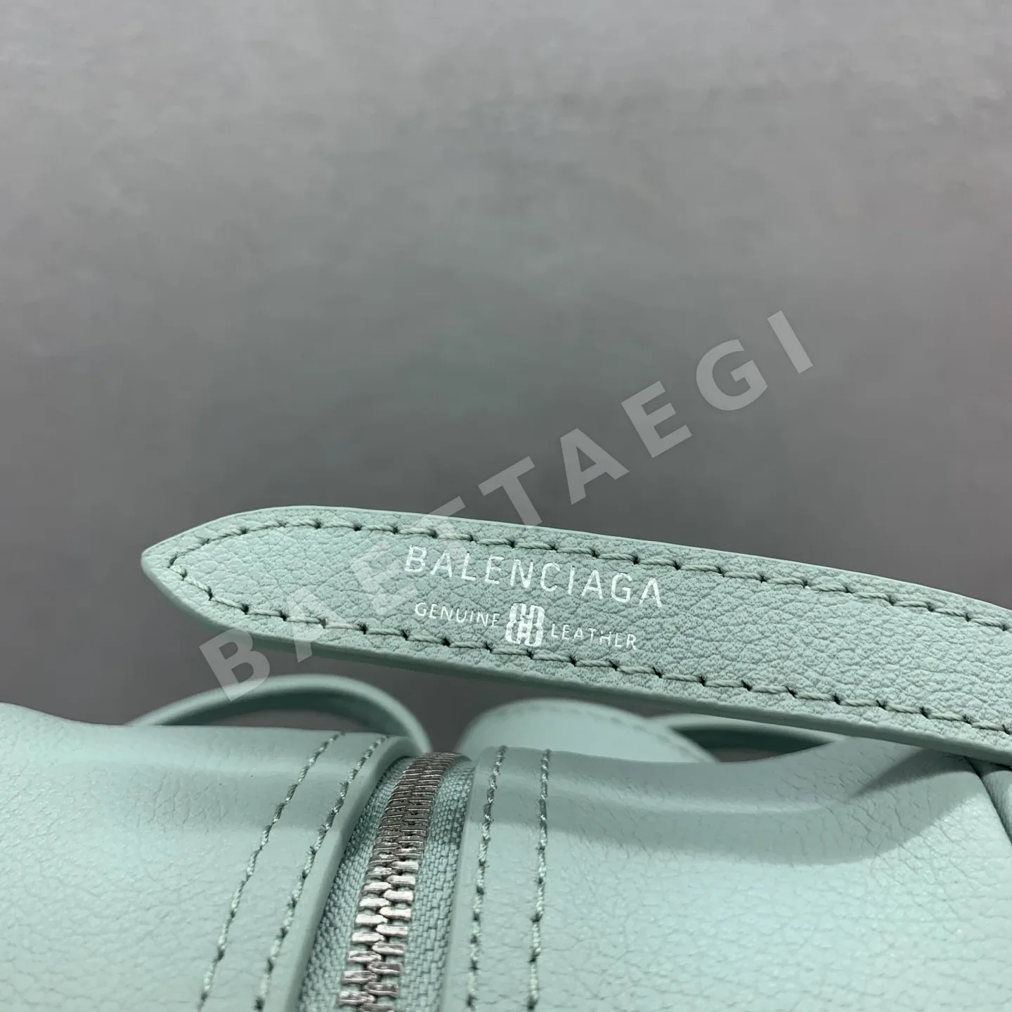발렌시아가 볼링 백 가방 상세 이미지 4